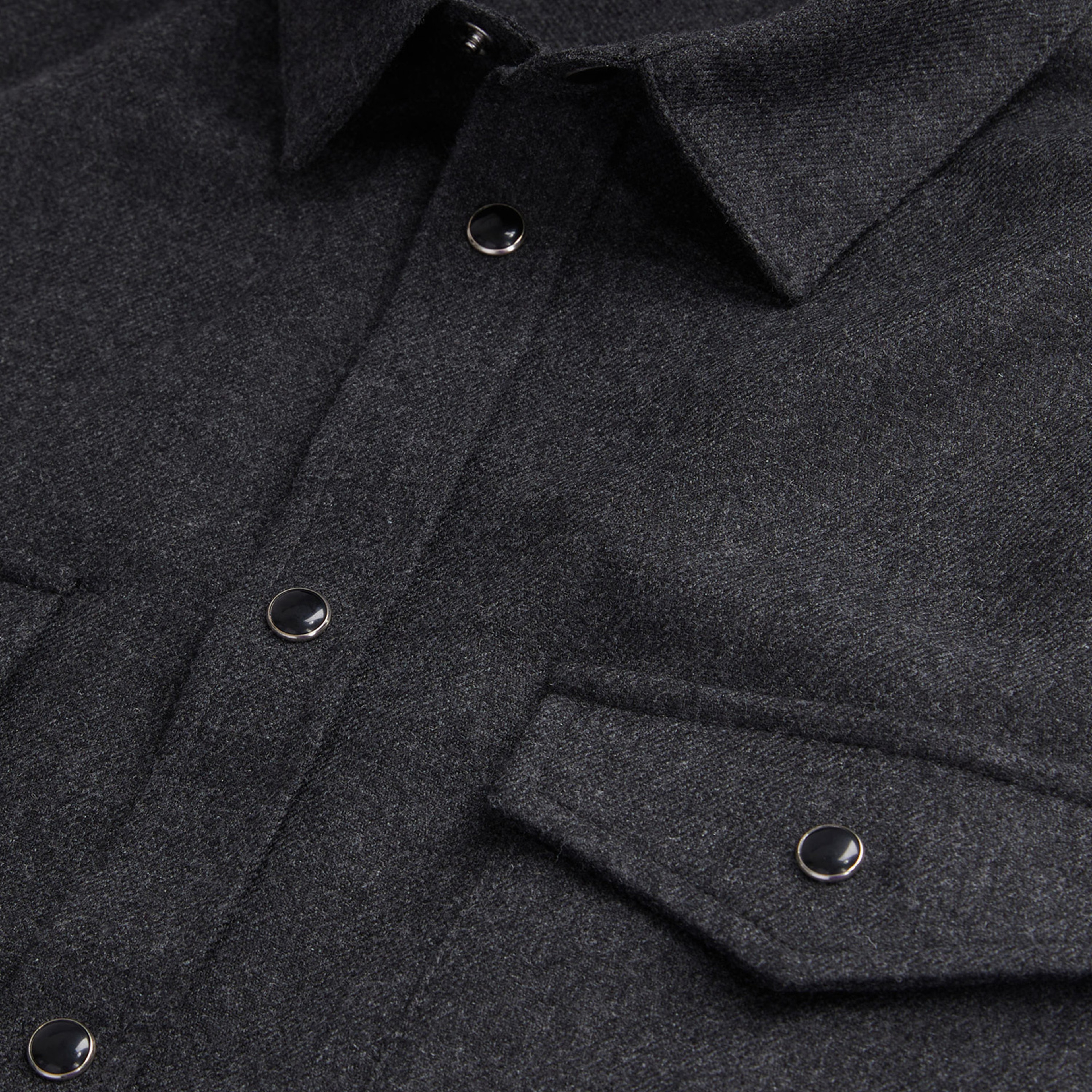 ERKEK LOGO BASKILI GRİ GÖMLEK