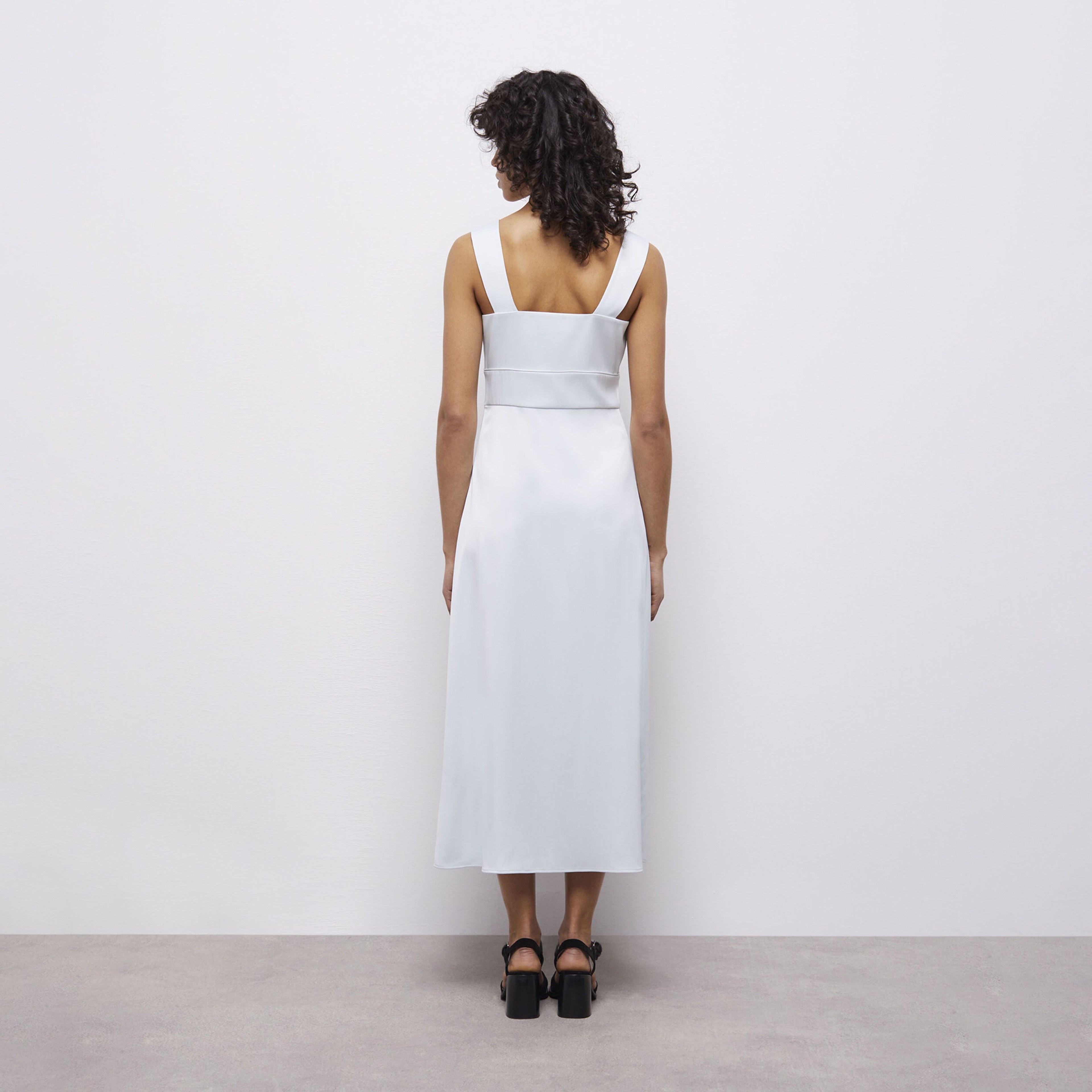 KADIN DÜĞMELİ AÇIK YEŞİL UZUN ELBİSE