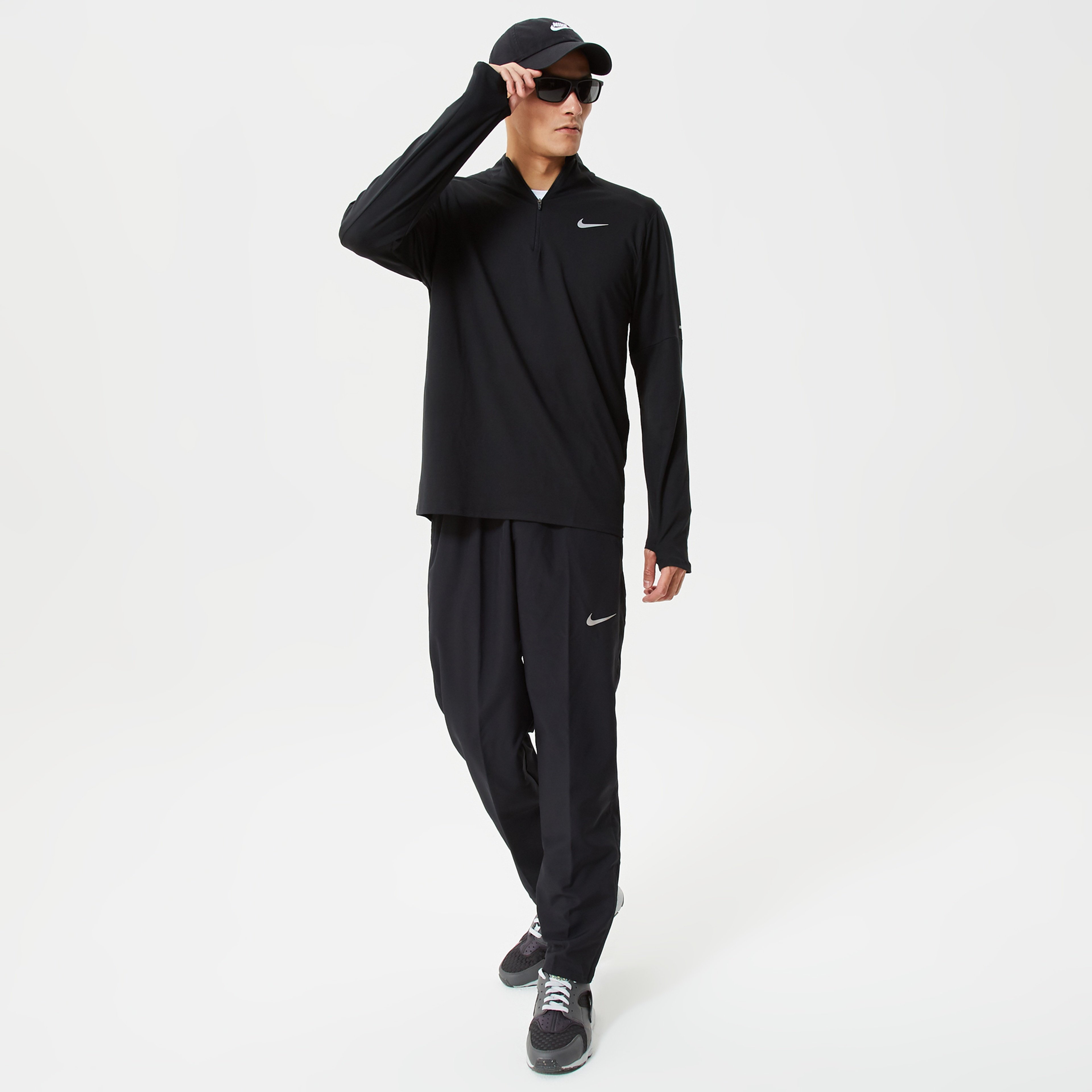 Nike Dri-FIT Yarım Fermuarlı Erkek Siyah Koşu Üstü