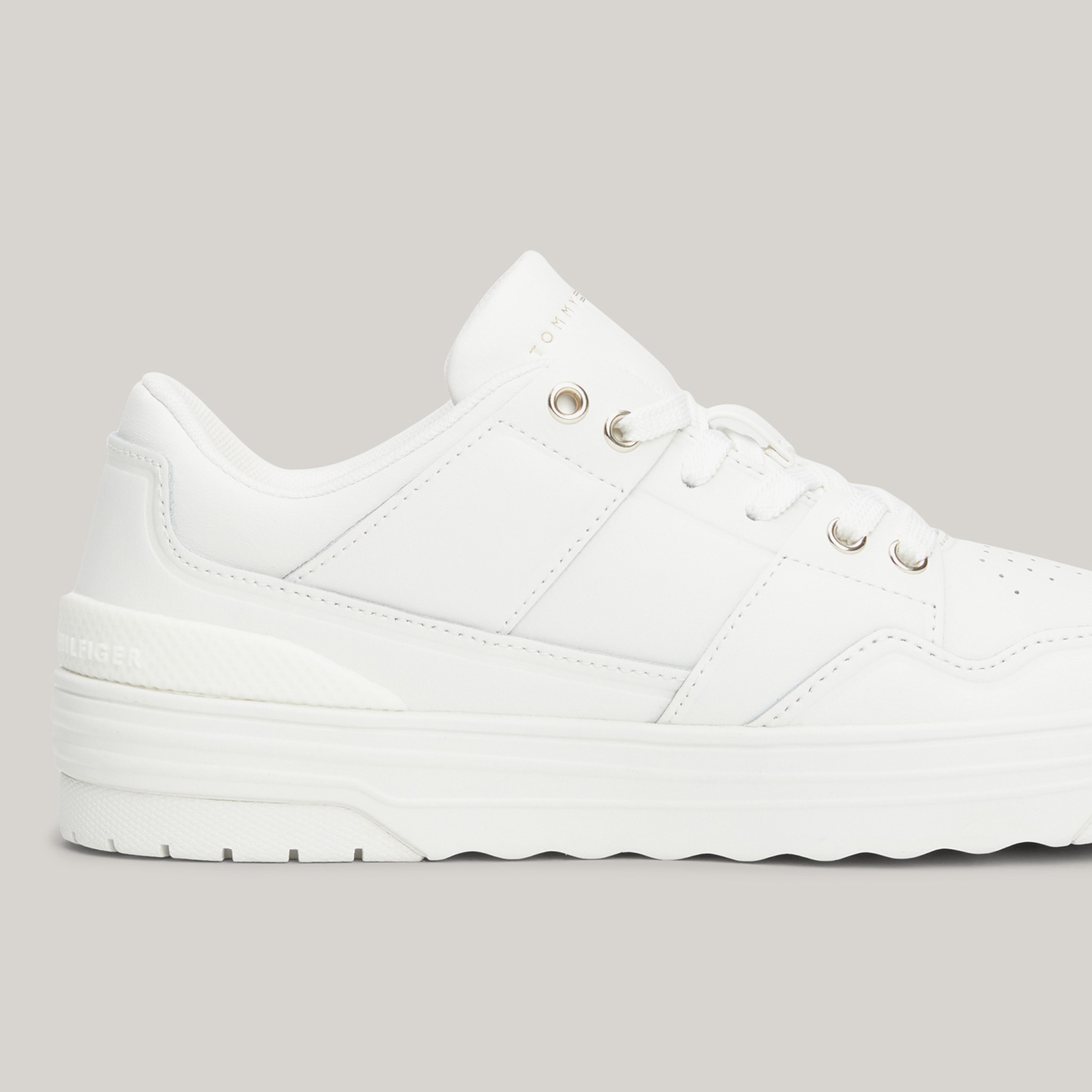 Tommy Hilfiger Basket Kadın Beyaz Sneaker