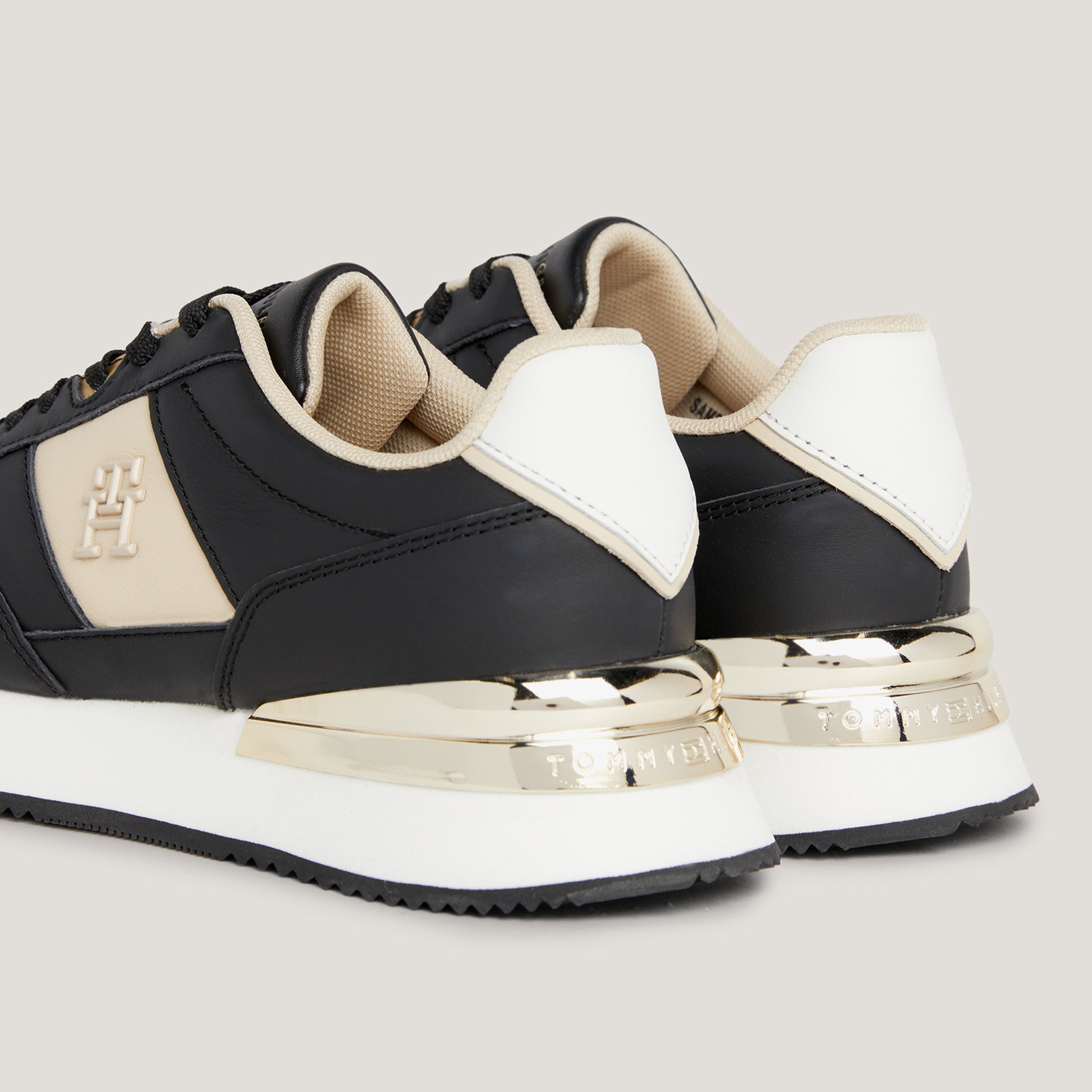 Tommy Hilfiger Kadın Siyah Sneaker