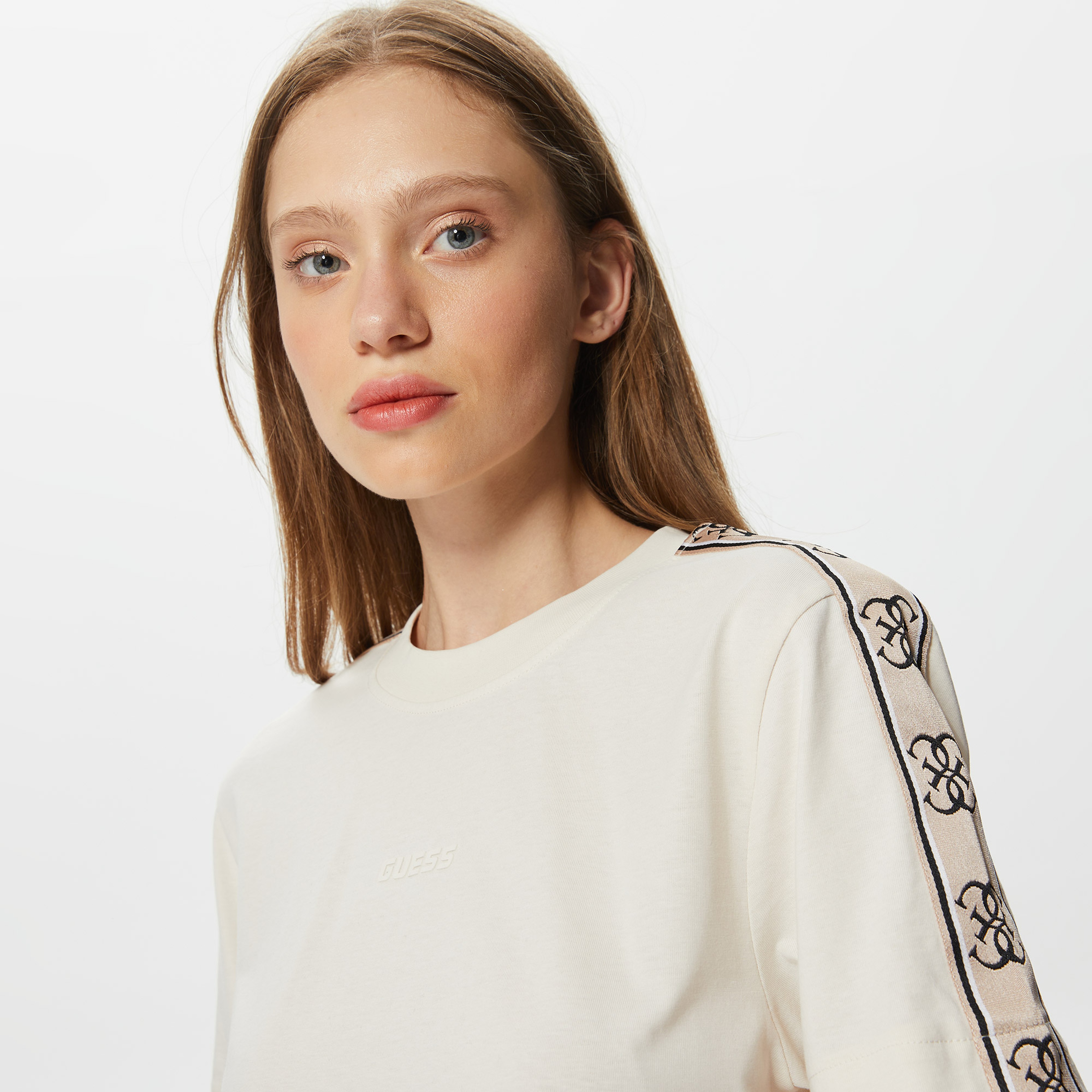 Guess Kadın Beyaz T-Shirt