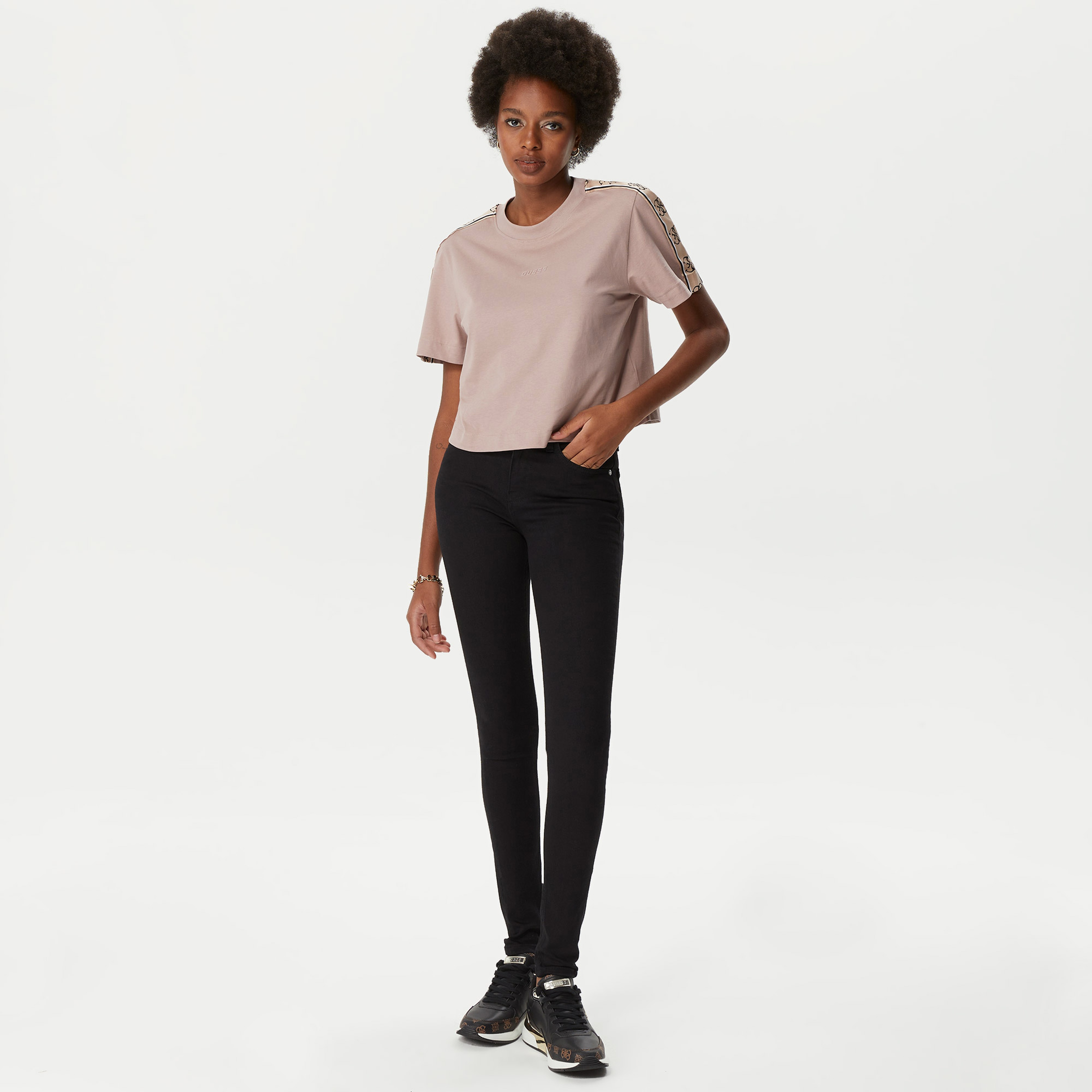 Guess Kadın Pembe T-Shirt