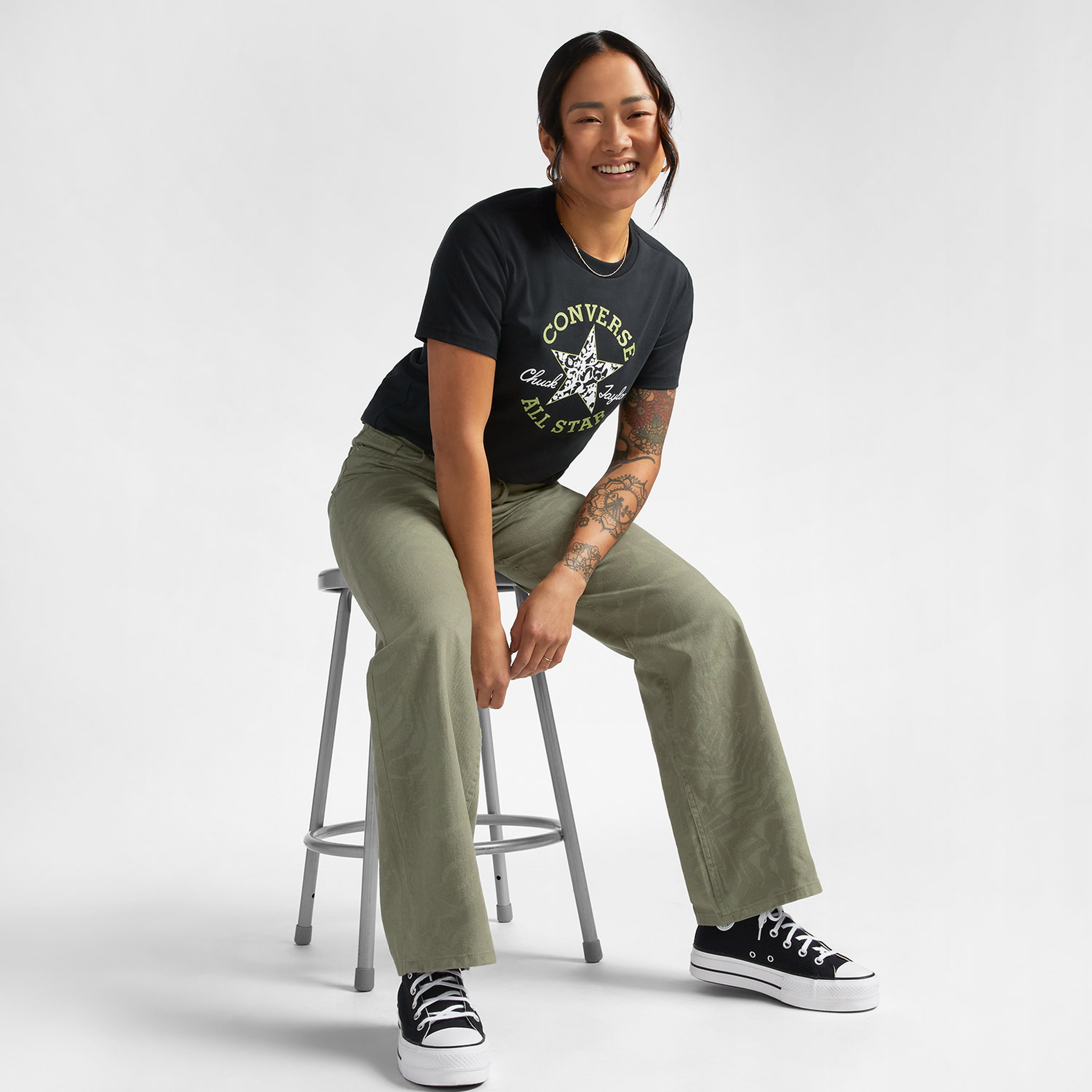 Converse Chuck Taylor Floral Patch Kadın Siyah T-Shirt