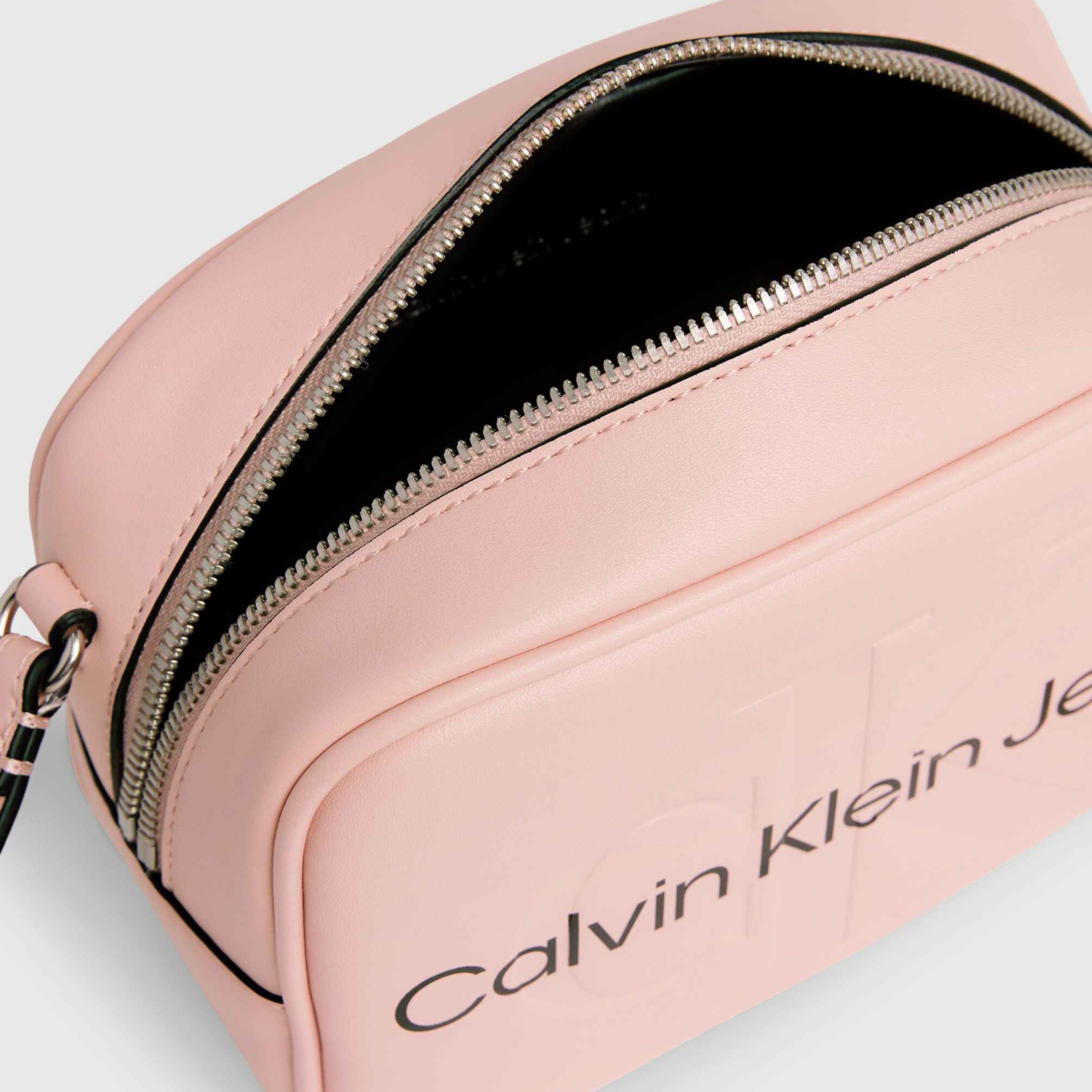 Calvin Klein Kadın Pembe Çanta