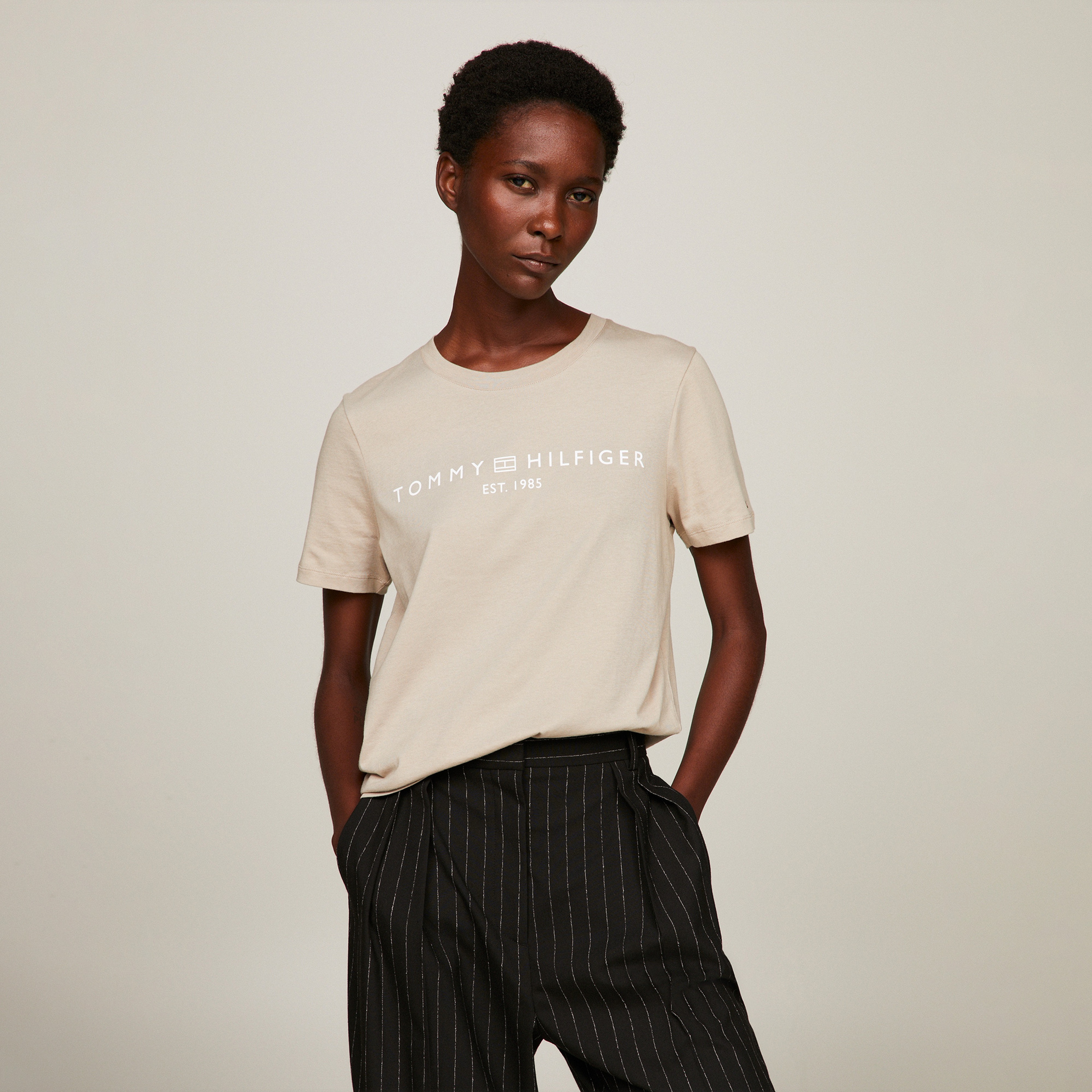 Tommy Hilfiger Kadın Bej Tshirt