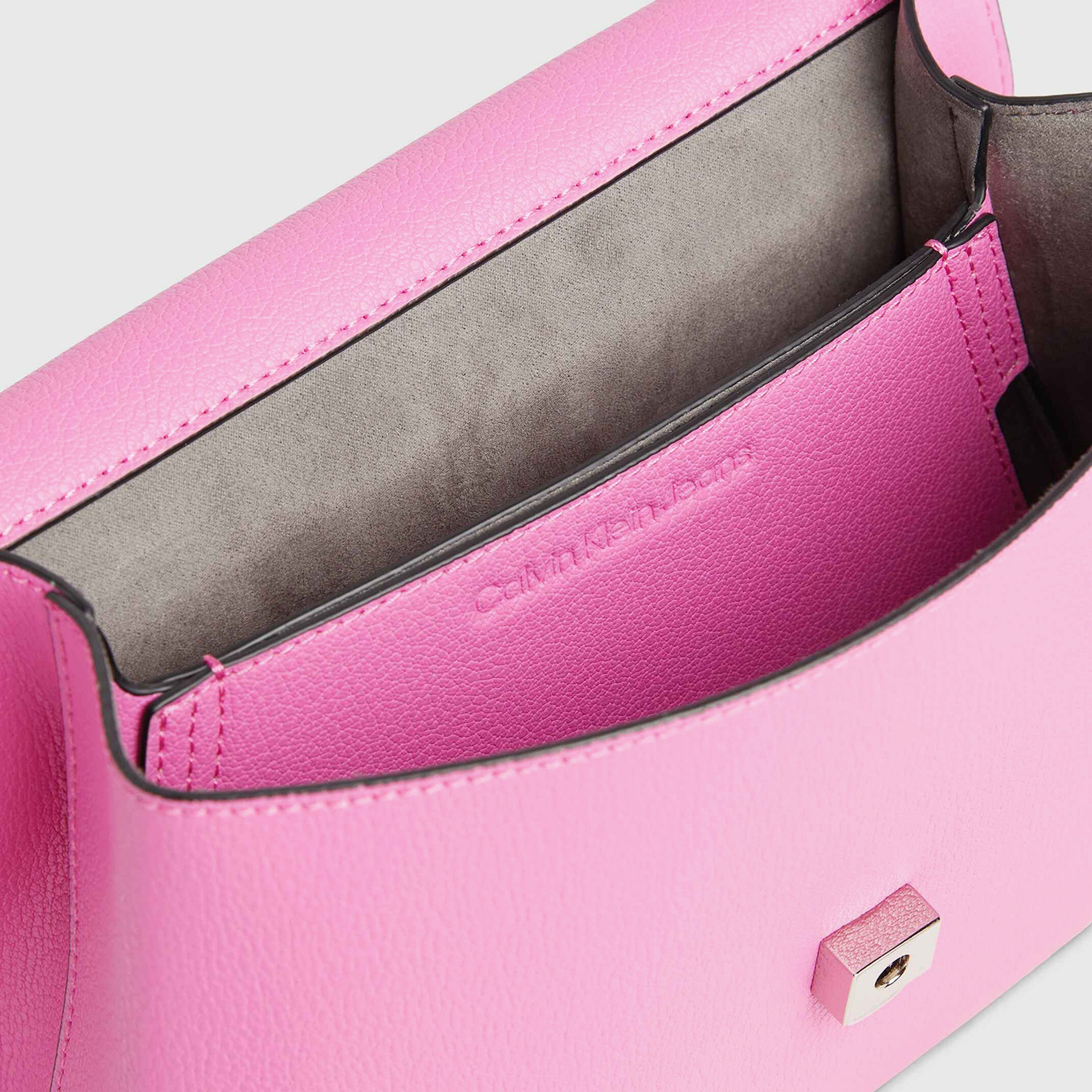 Calvin Klein Kadın Pembe Çanta