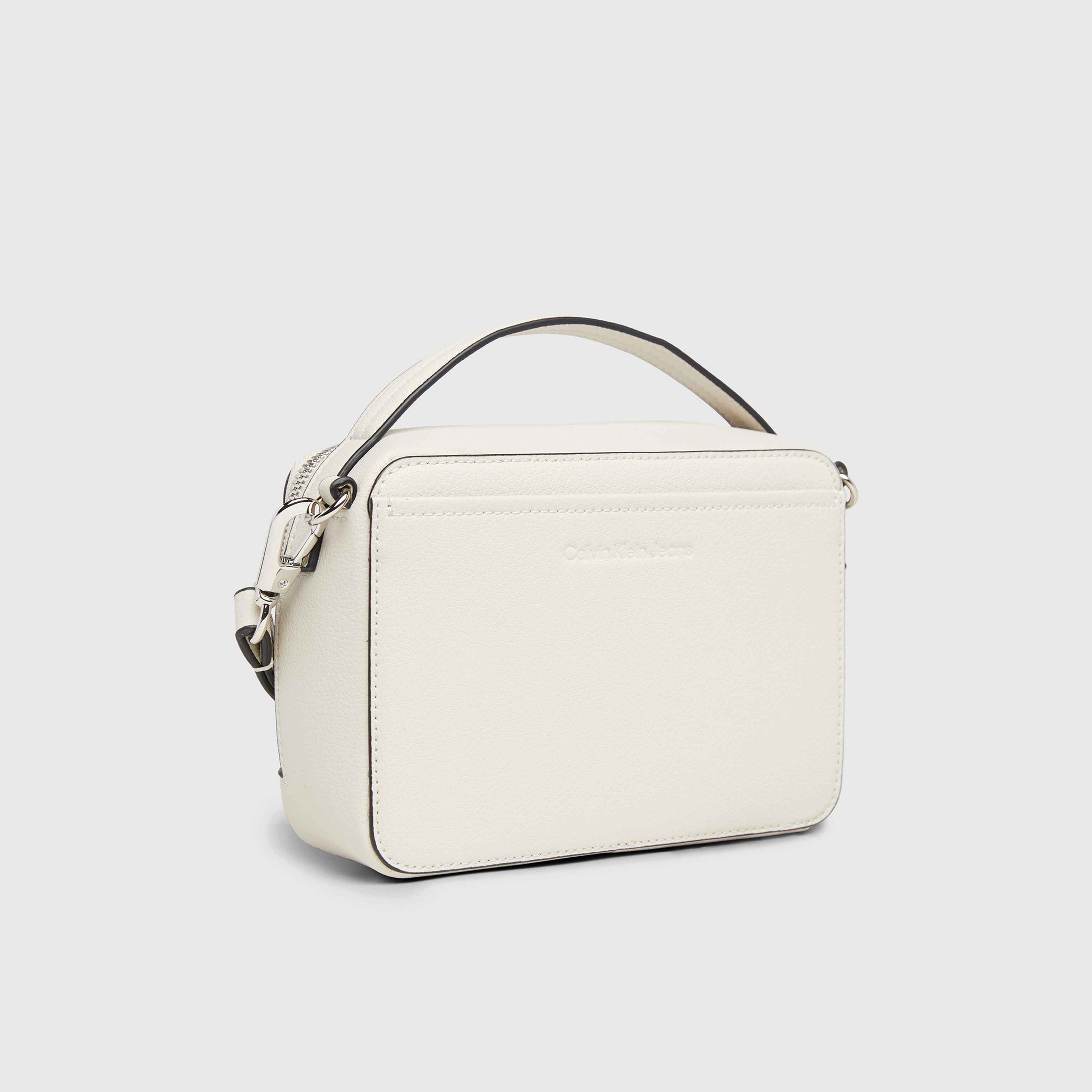 Calvin Klein Kadın Beyaz Çanta