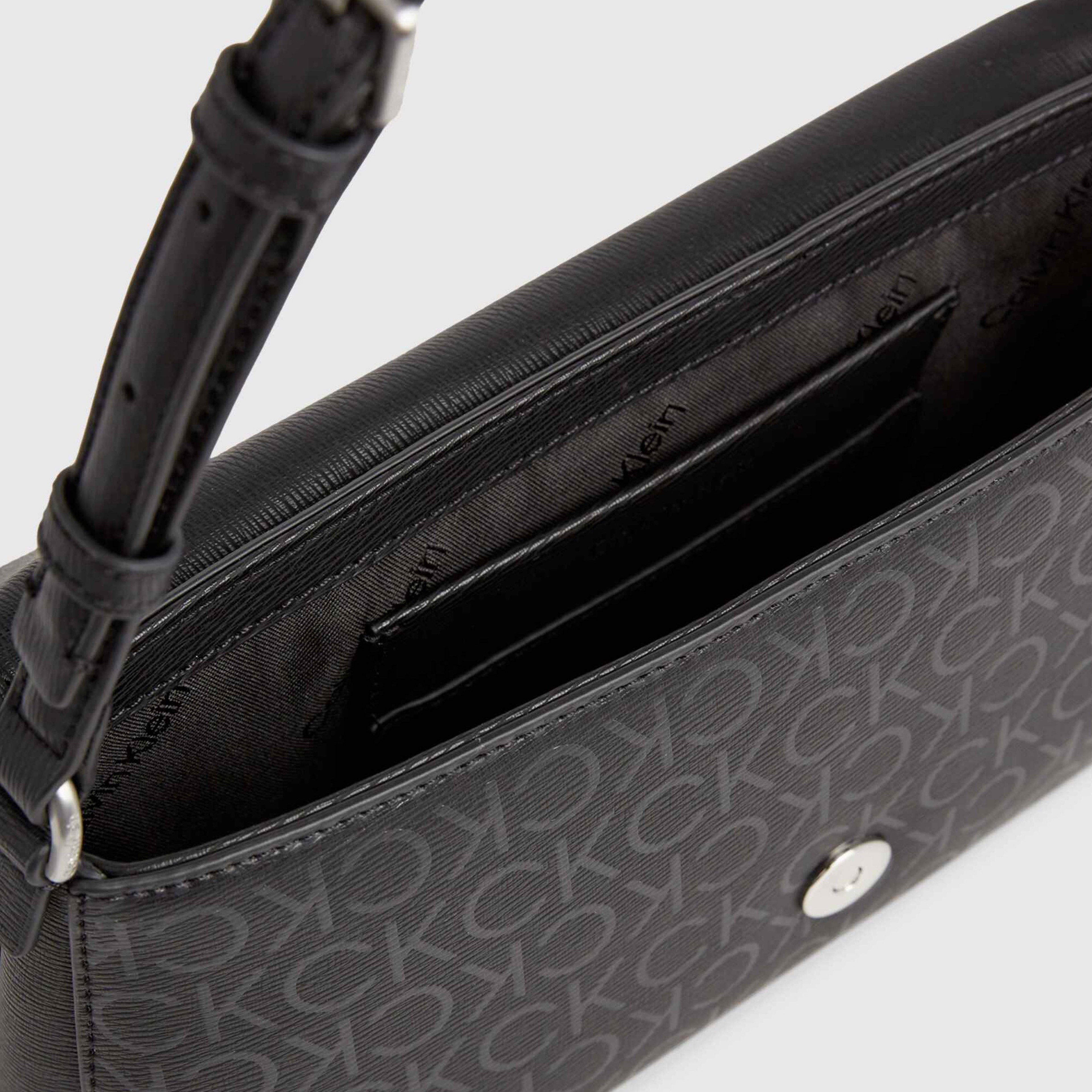 Calvin Klein Kadın Siyah Çanta