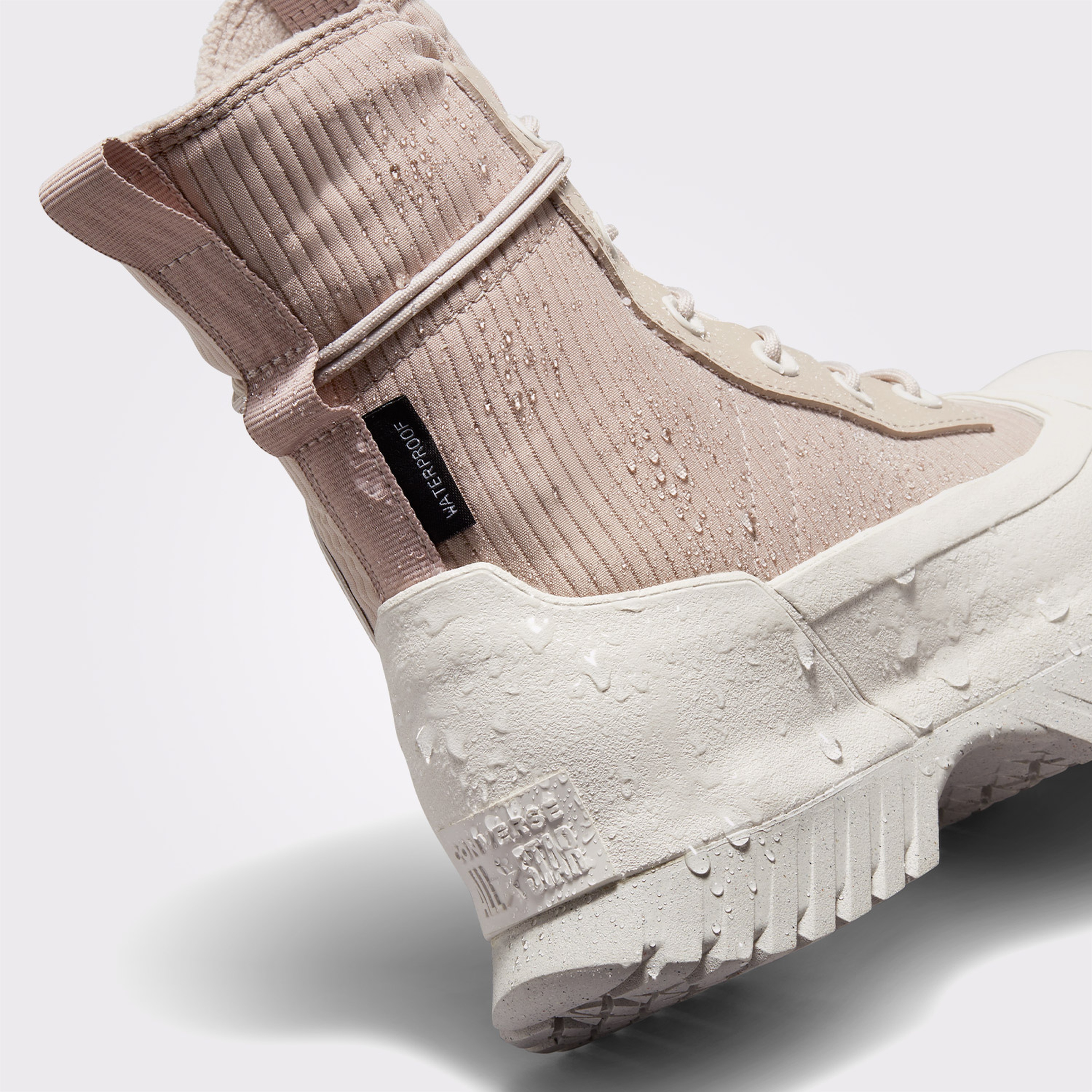 Converse Chuck Taylor All Star Lugged 2.0 Platform Counter Climate Extra High Kadın Krem Sneaker