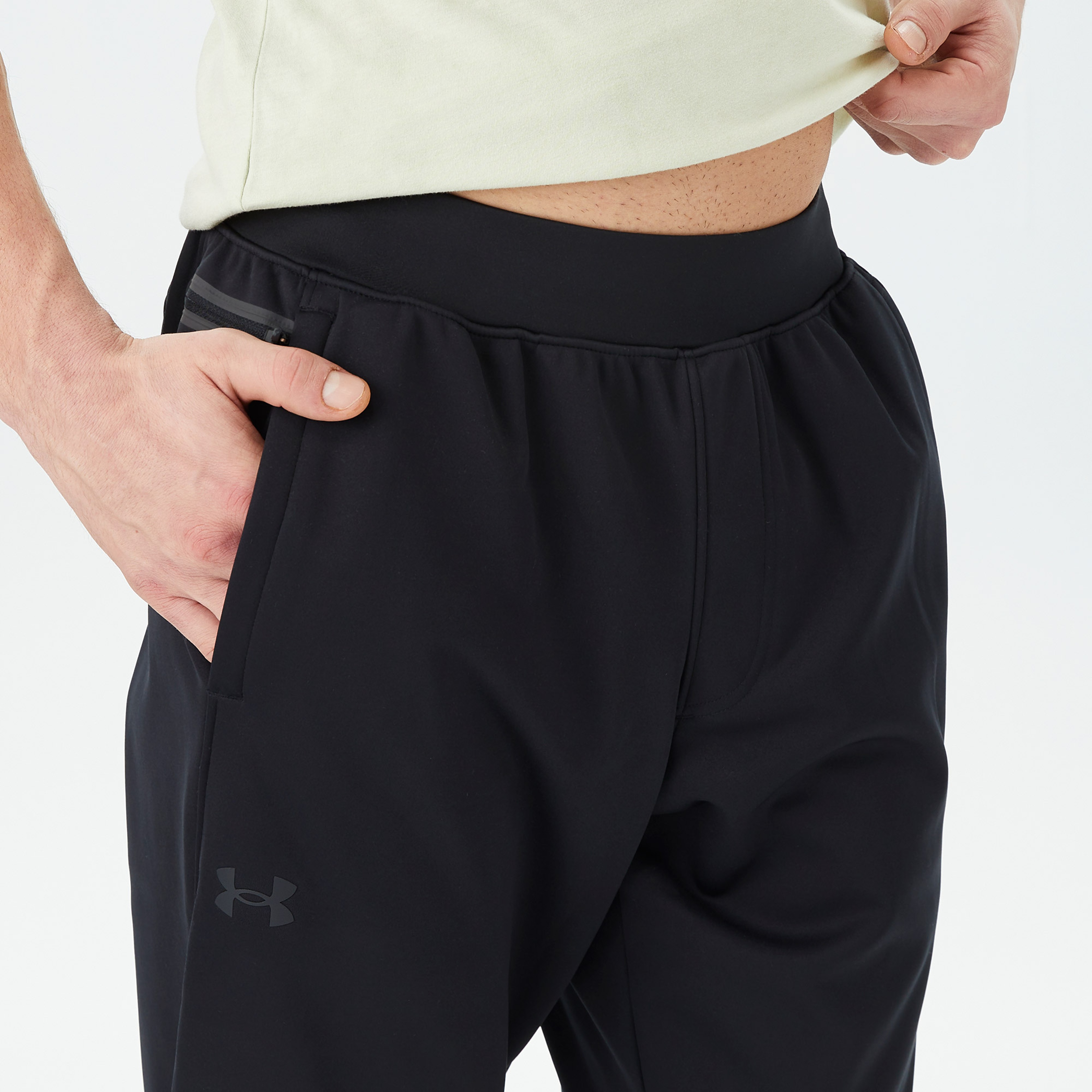 Under Armour Erkek Siyah Pantolon