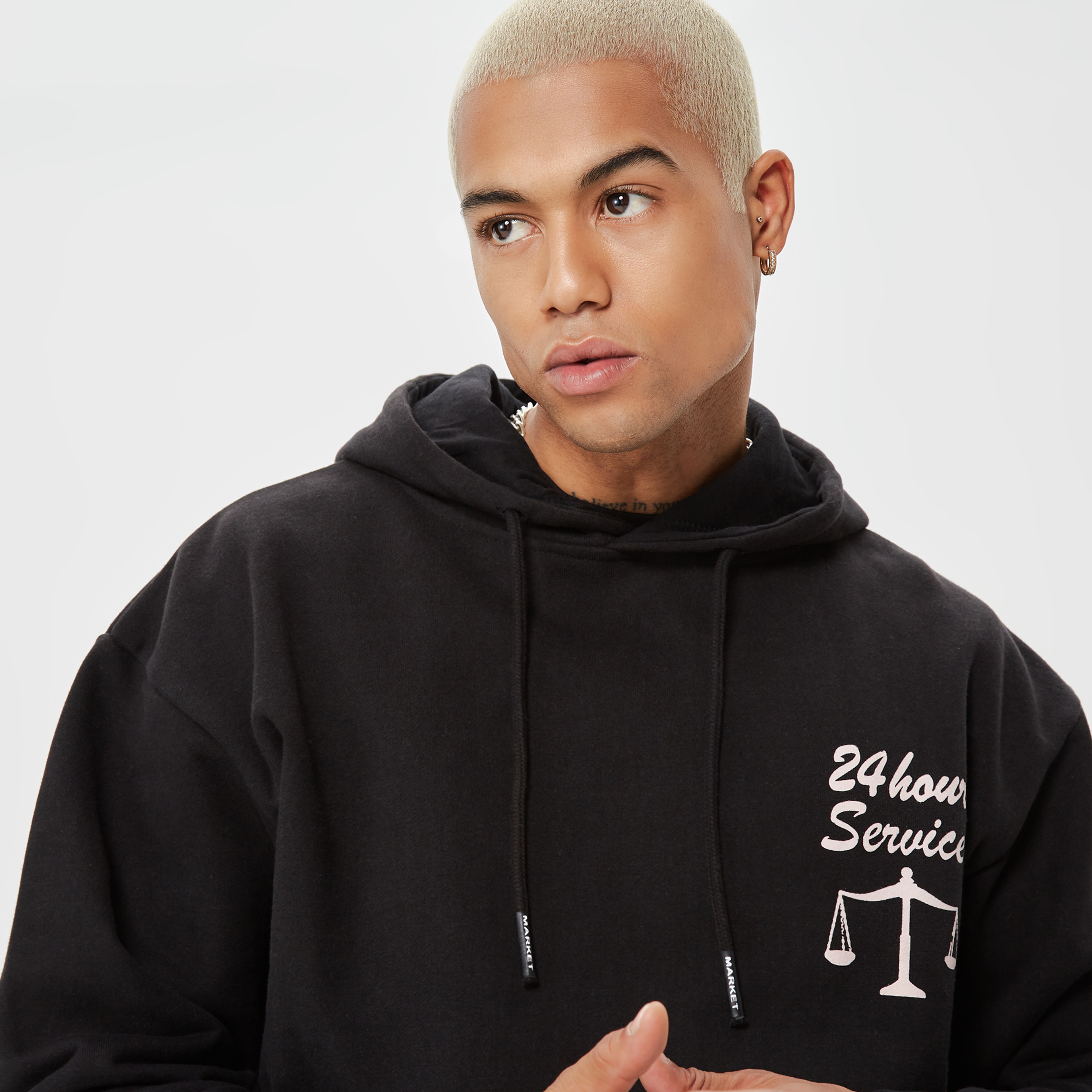 Market 24 Hr Lawyer Service Erkek Siyah Hoodie