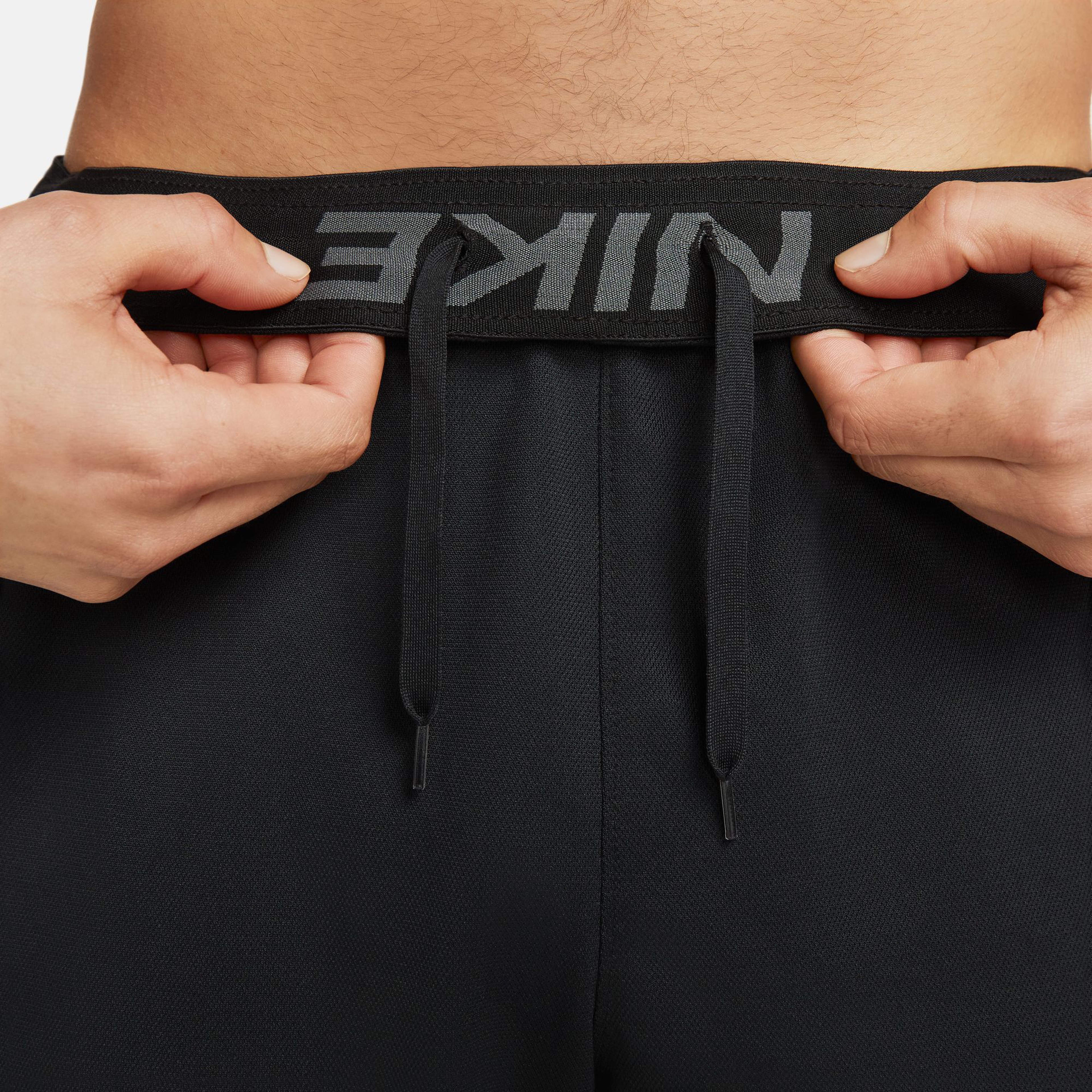 Nike DriFit Totality Knit 7In Ul Erkek Siyah Antrenman Şortu