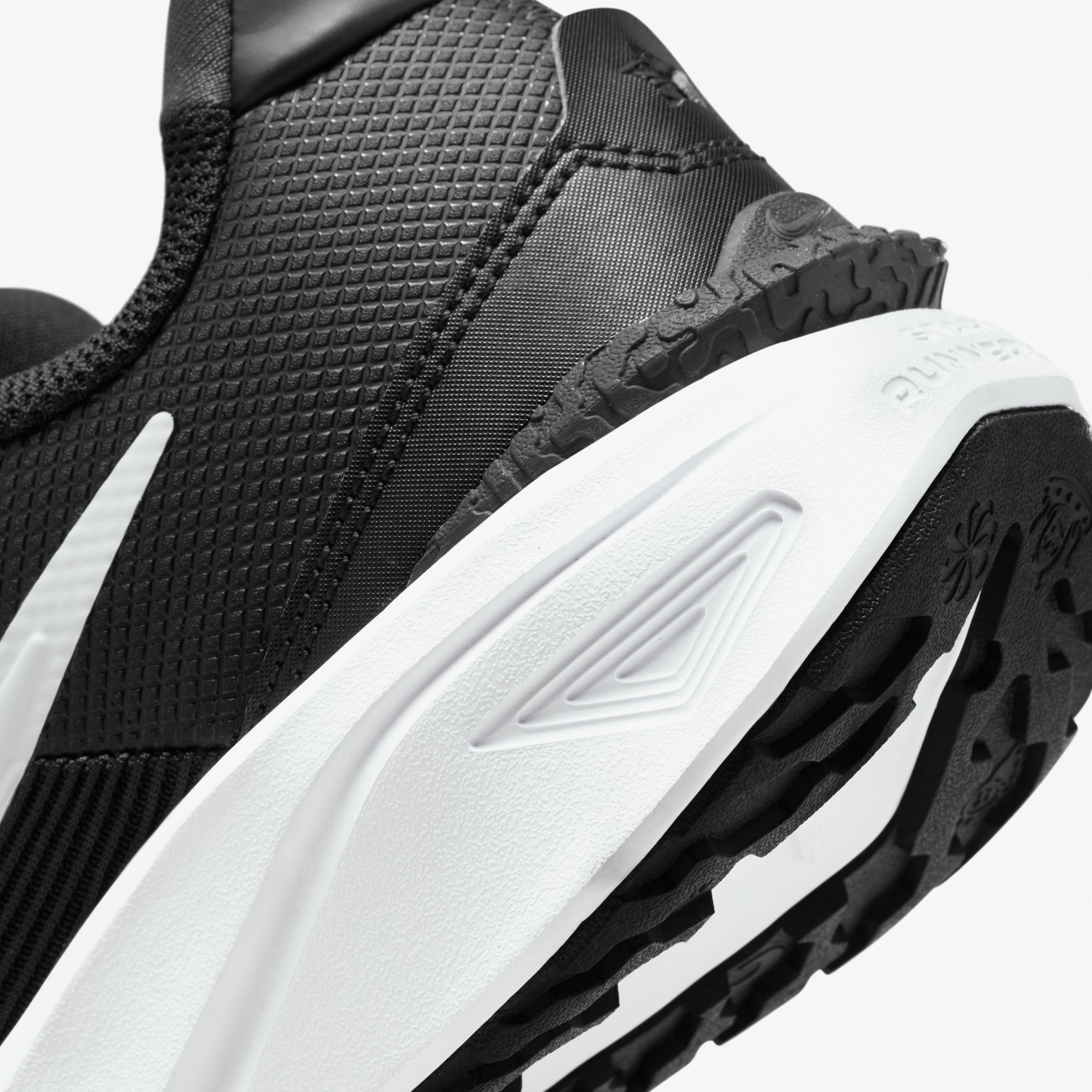 Nike Star Runner 4 (Gs) Çocuk Siyah Koşu Ayakkabısı