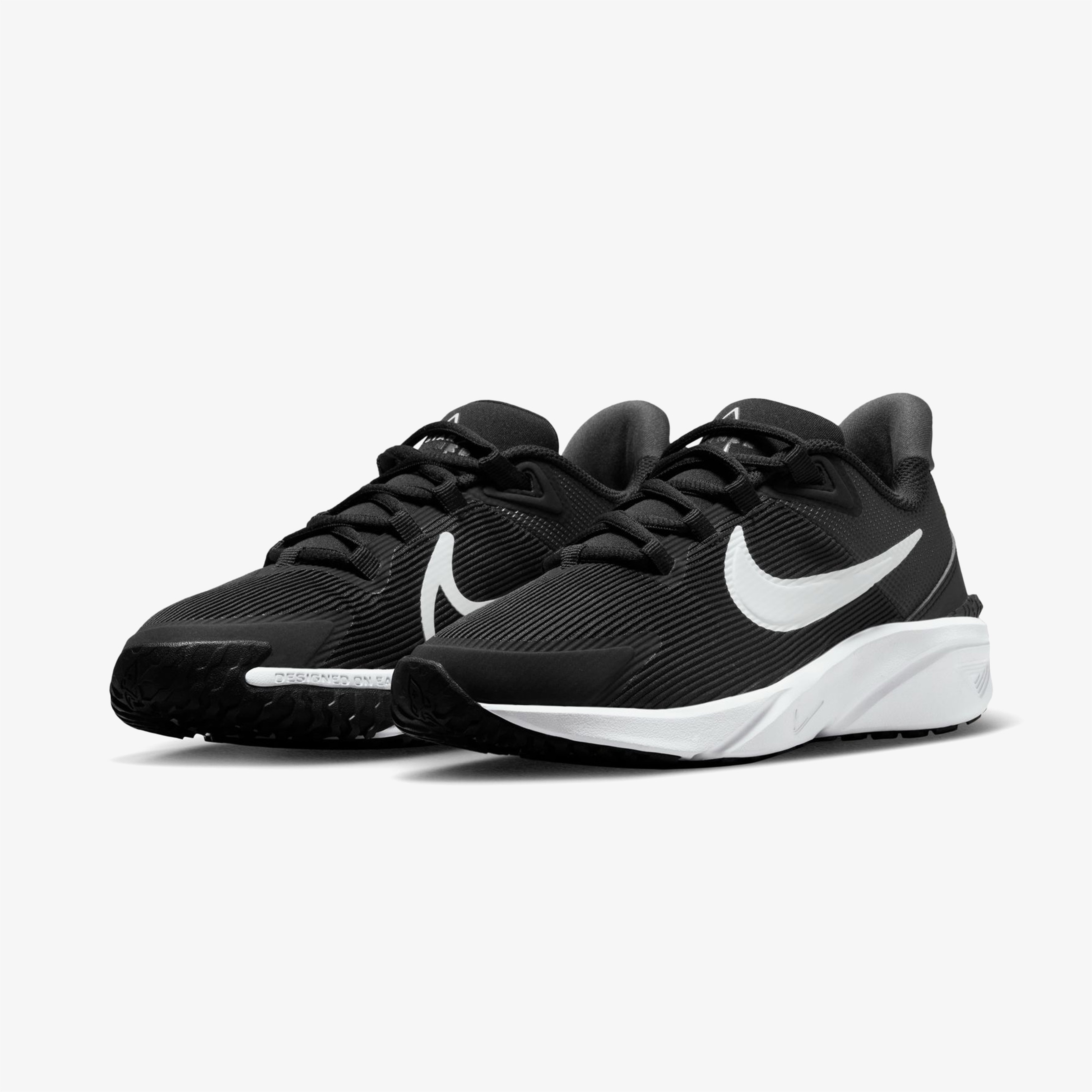 Nike Star Runner 4 (Gs) Çocuk Siyah Koşu Ayakkabısı