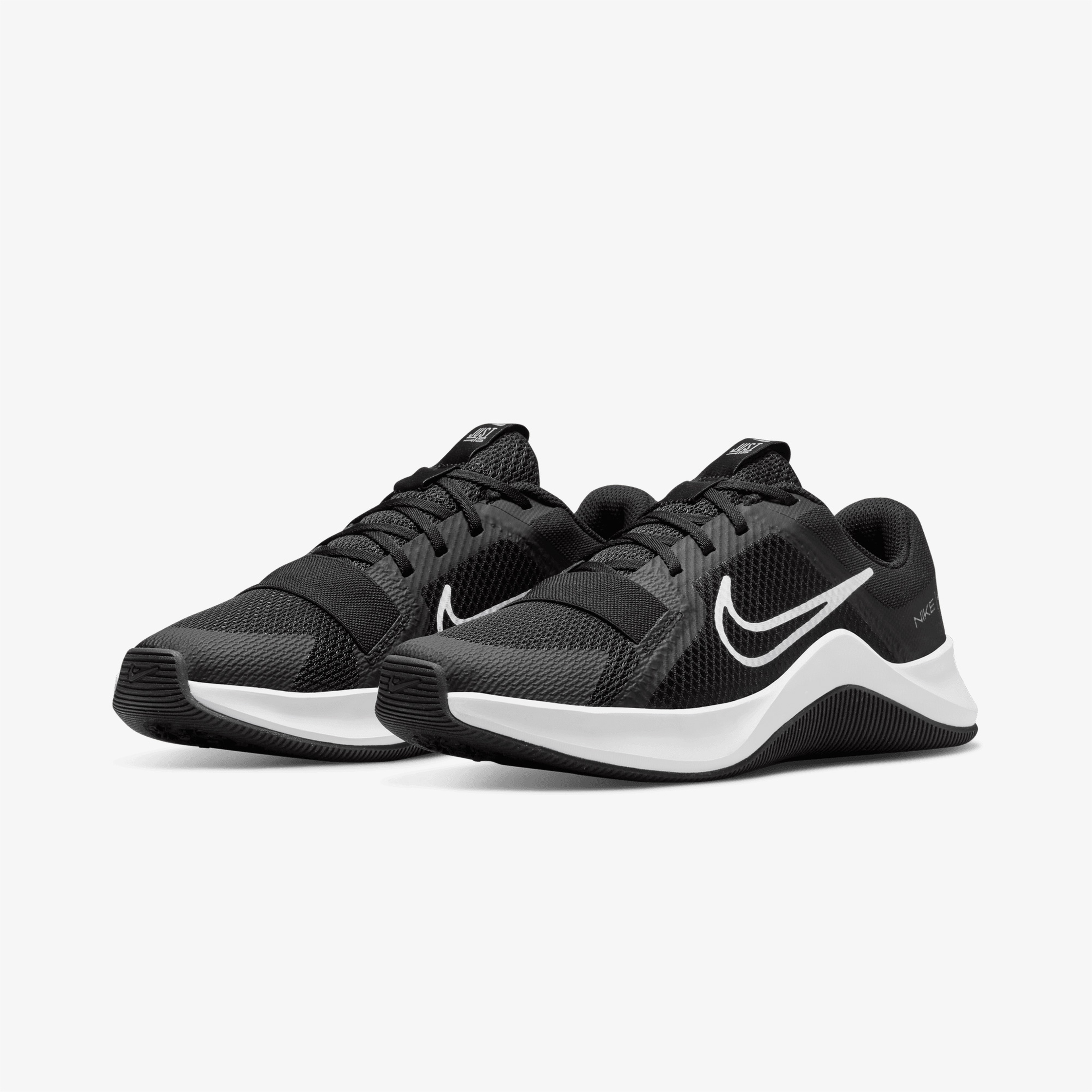 Nike Mc Trainer 2 Kadın Siyah Spor Ayakkabı