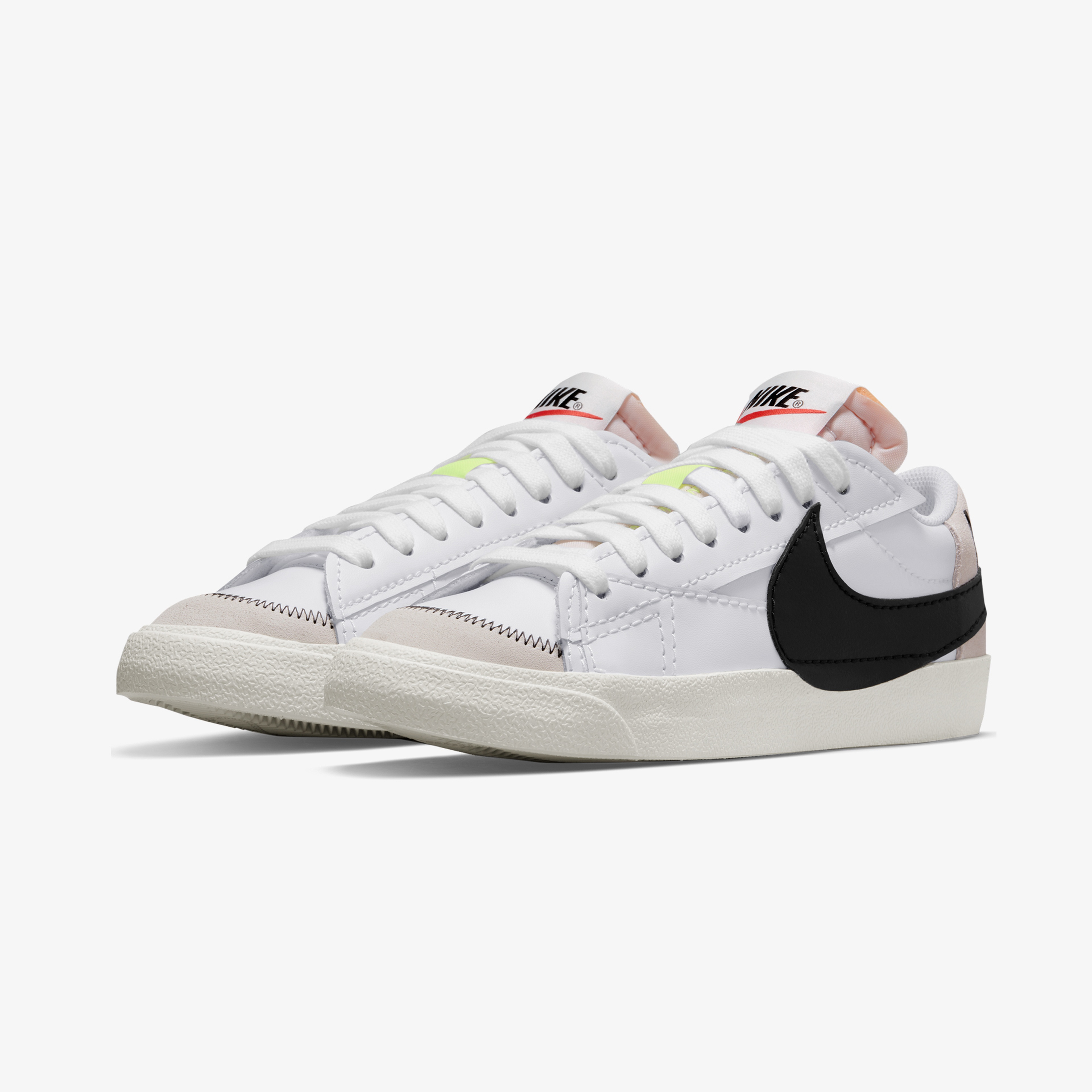Nike Blazer Low '77 Jumbo Erkek Beyaz Spor Ayakkabı