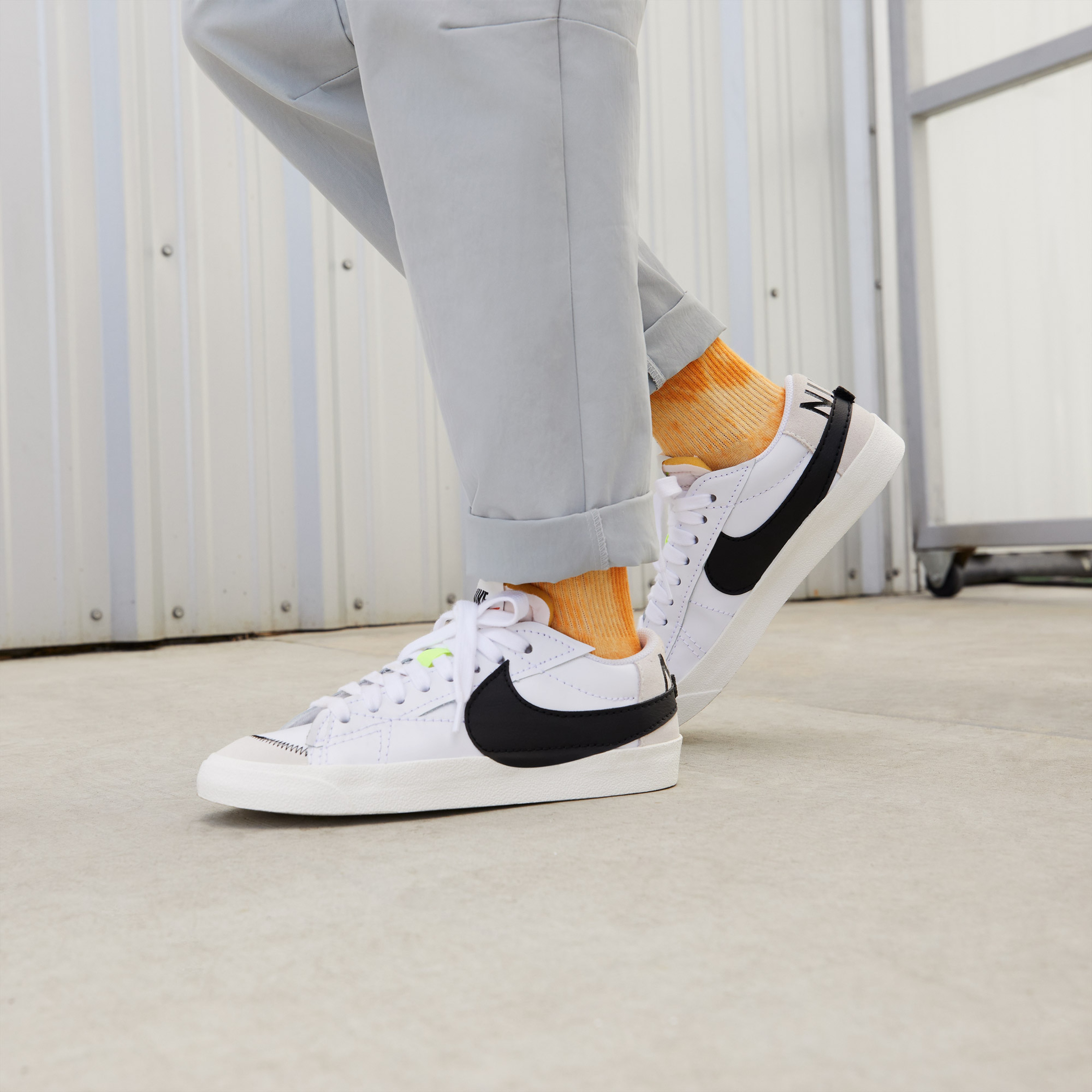 Nike Blazer Low '77 Jumbo Erkek Beyaz Spor Ayakkabı