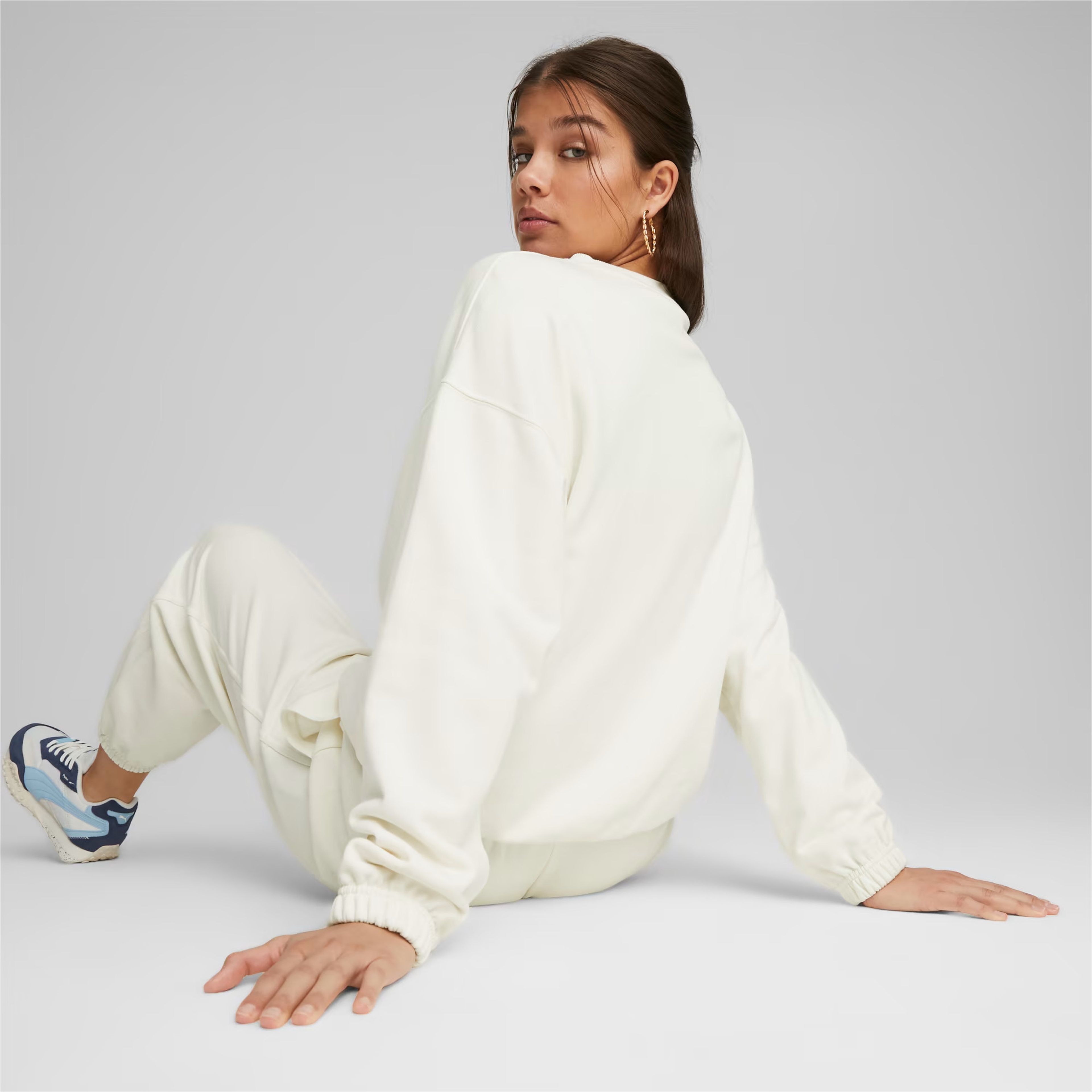 Puma Downtown Oversized Crew Kadın Krem Sweatshirt