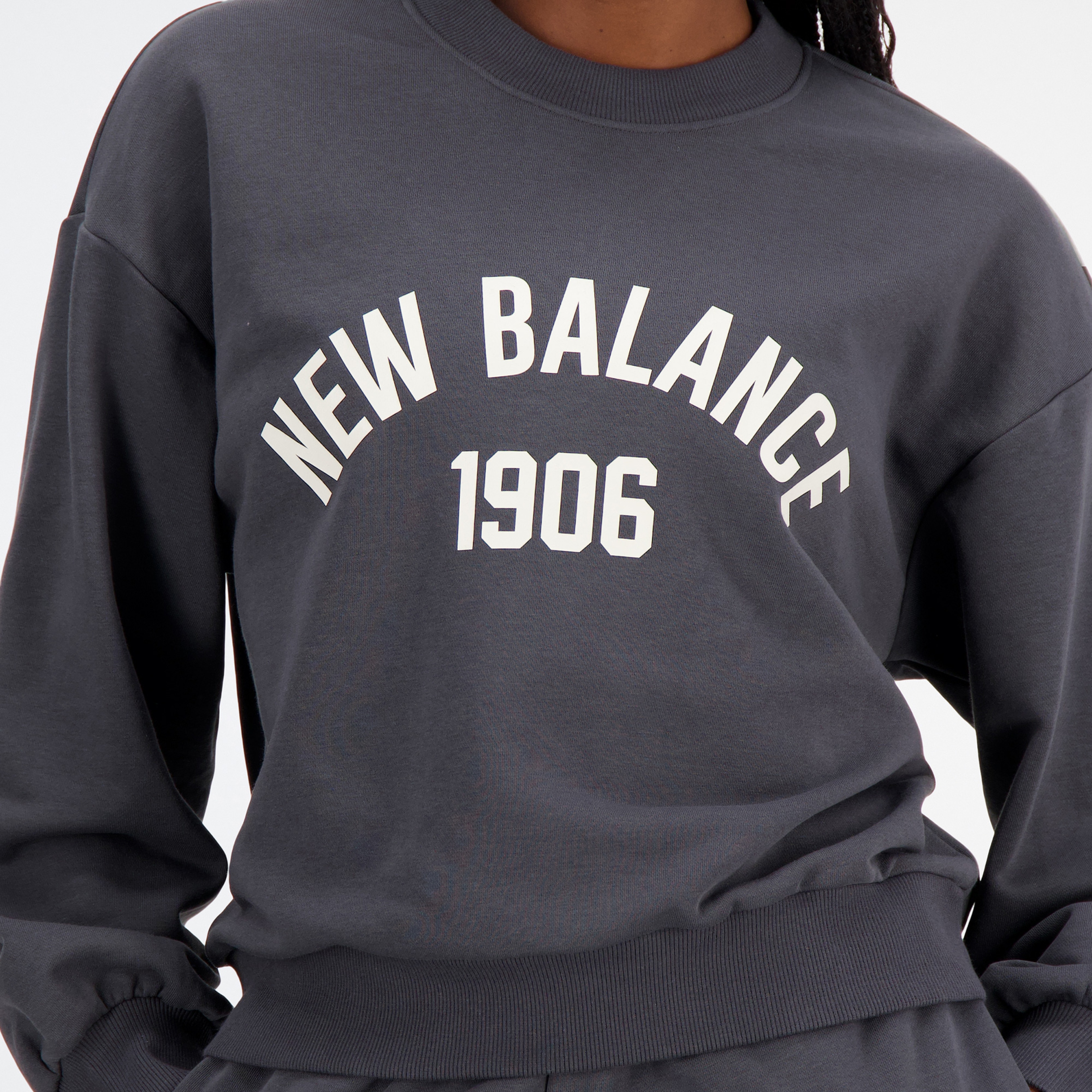 New Balance Essentials Varsity Fleece Kadın Gri Sweatshirt