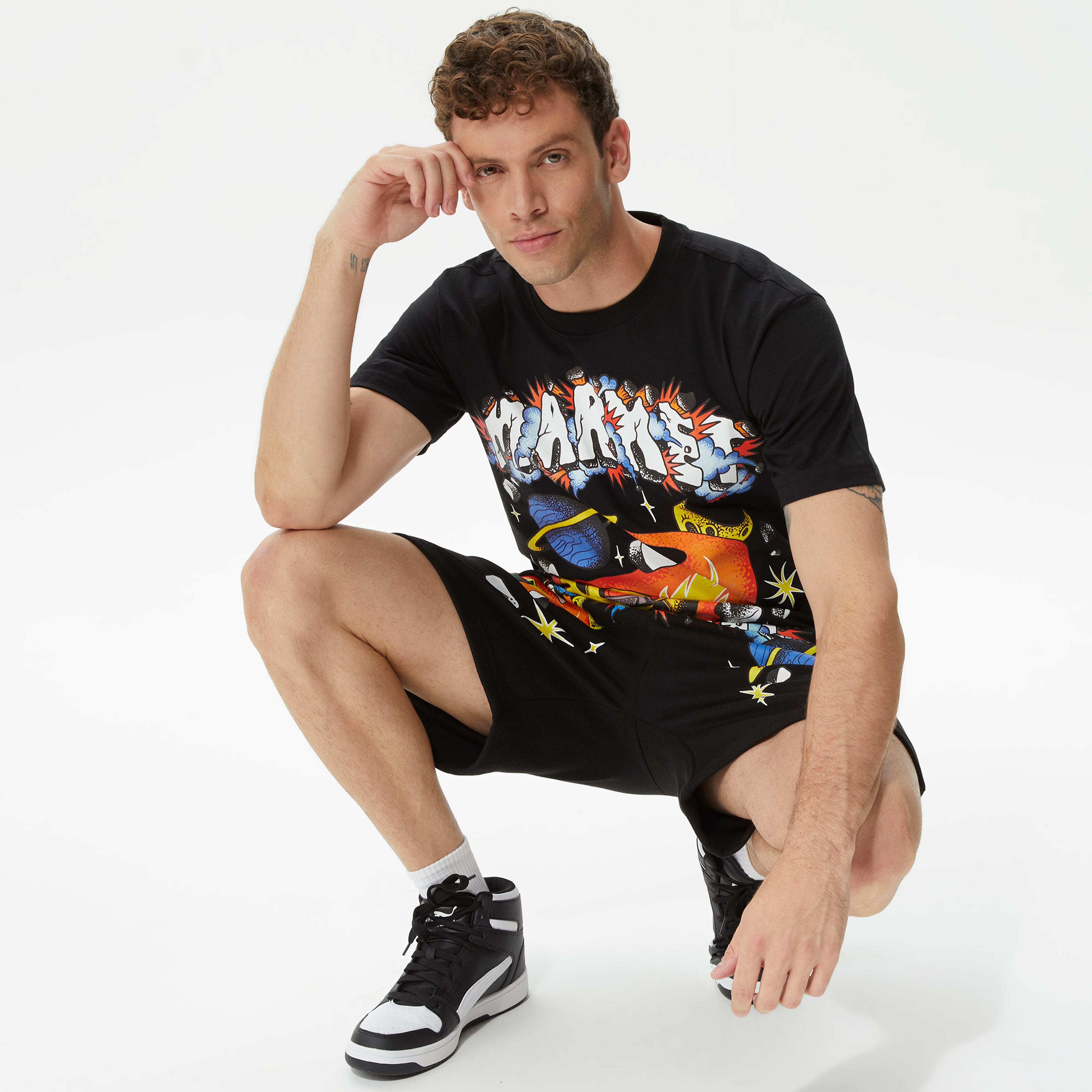 Market Smiley Conflicted Erkek Siyah T-Shirt