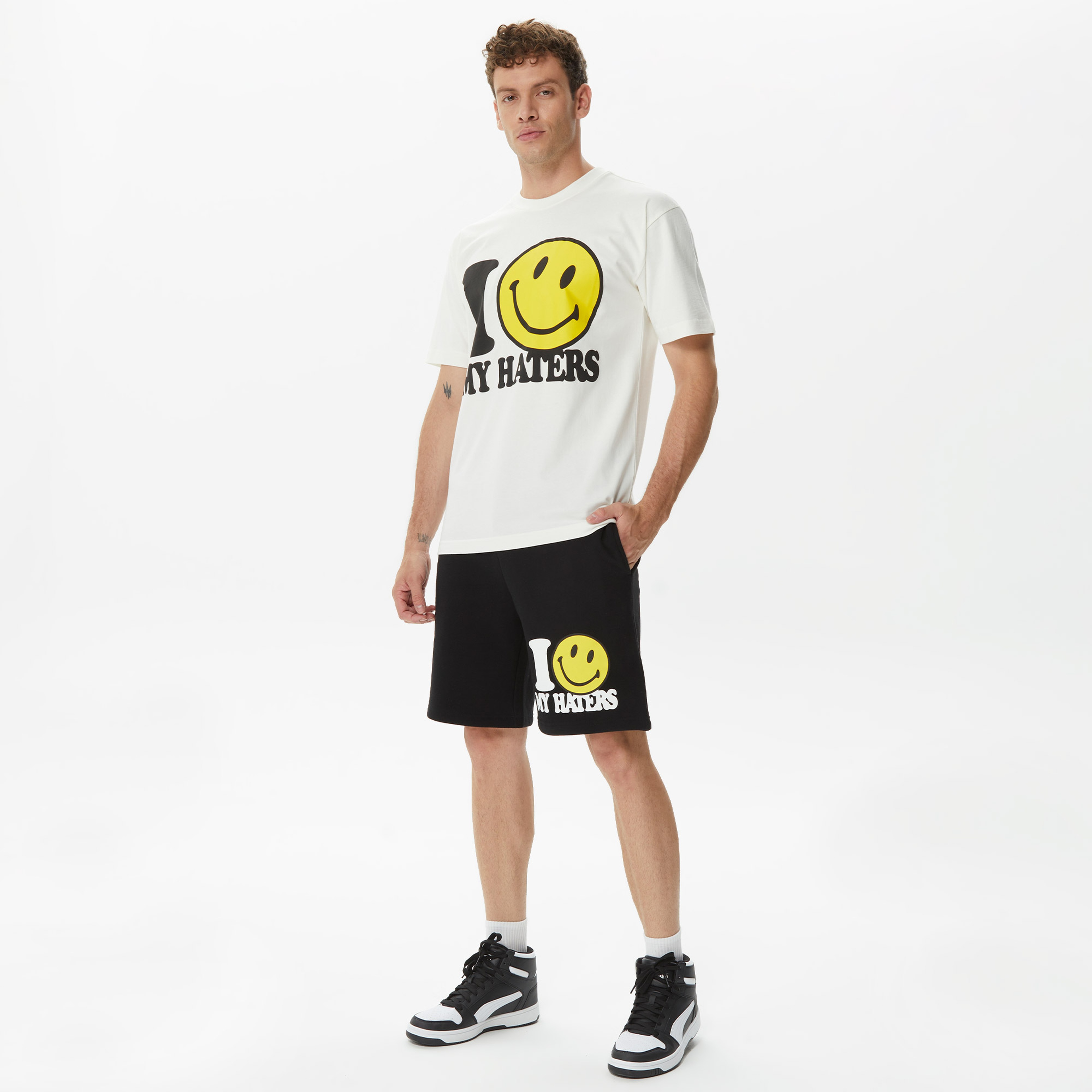 Market Smiley Haters Erkek Siyah Şort