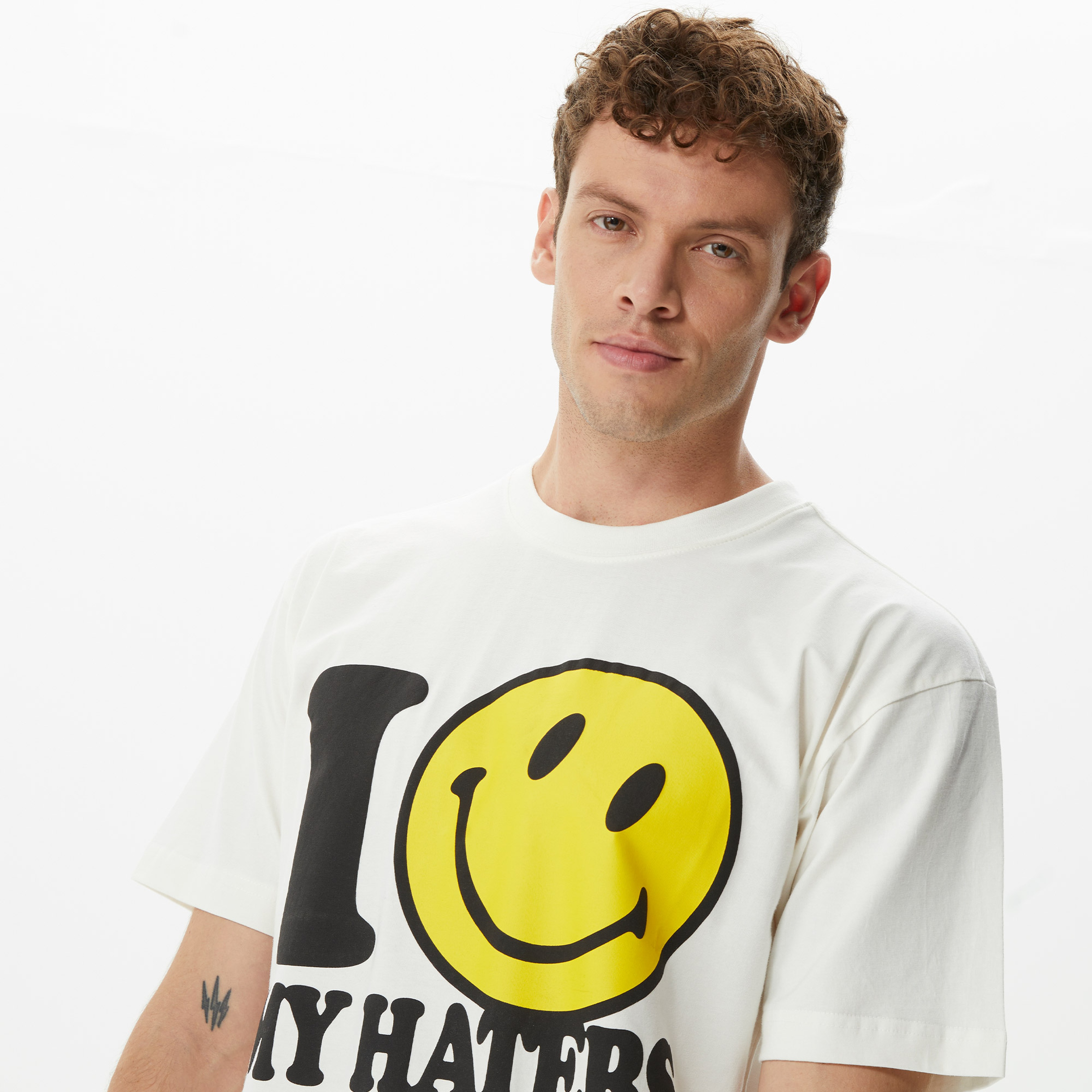 Market Smiley Haters Erkek Beyaz T-Shirt