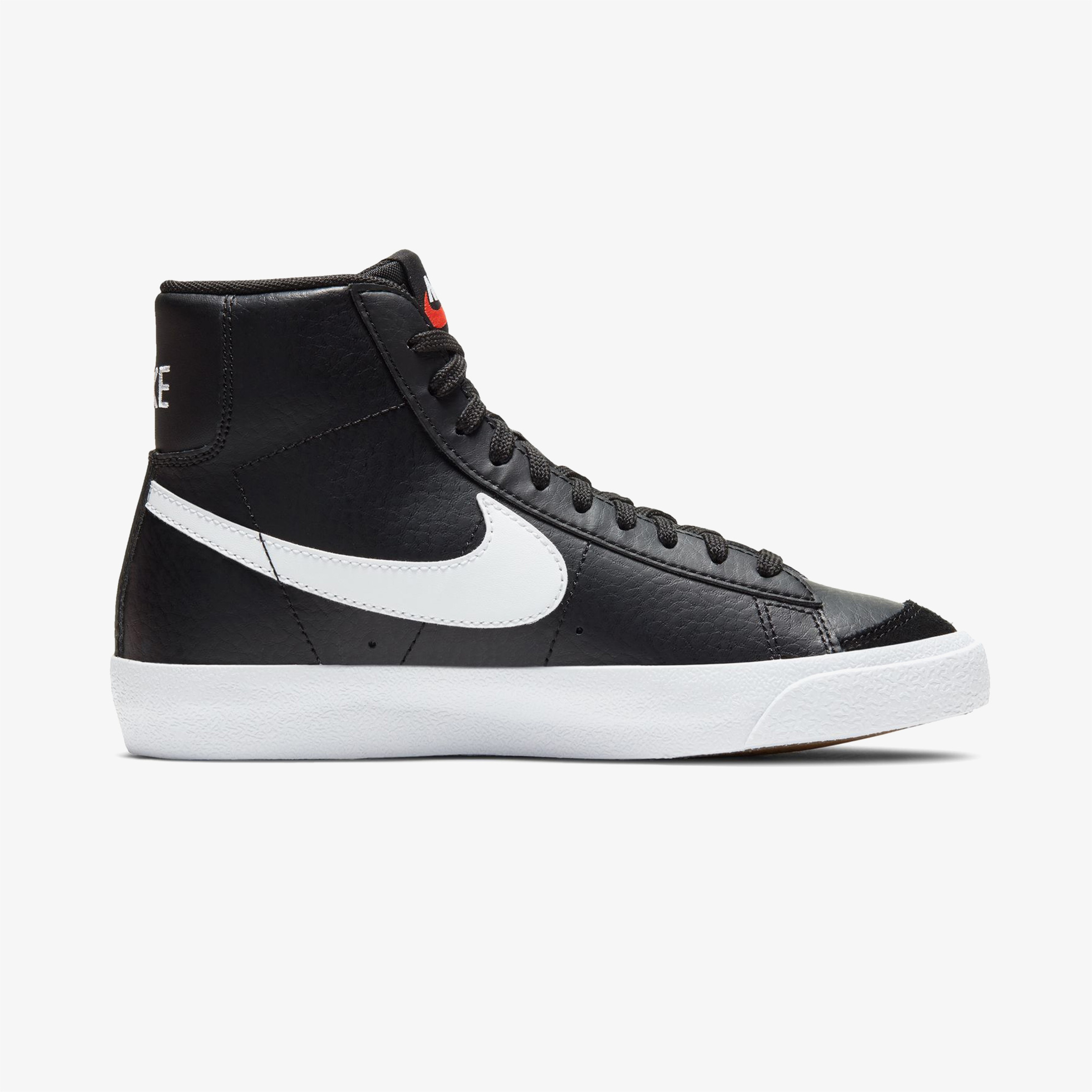 Nike Blazer Mid '77 Kadın Siyah Spor Ayakkabı