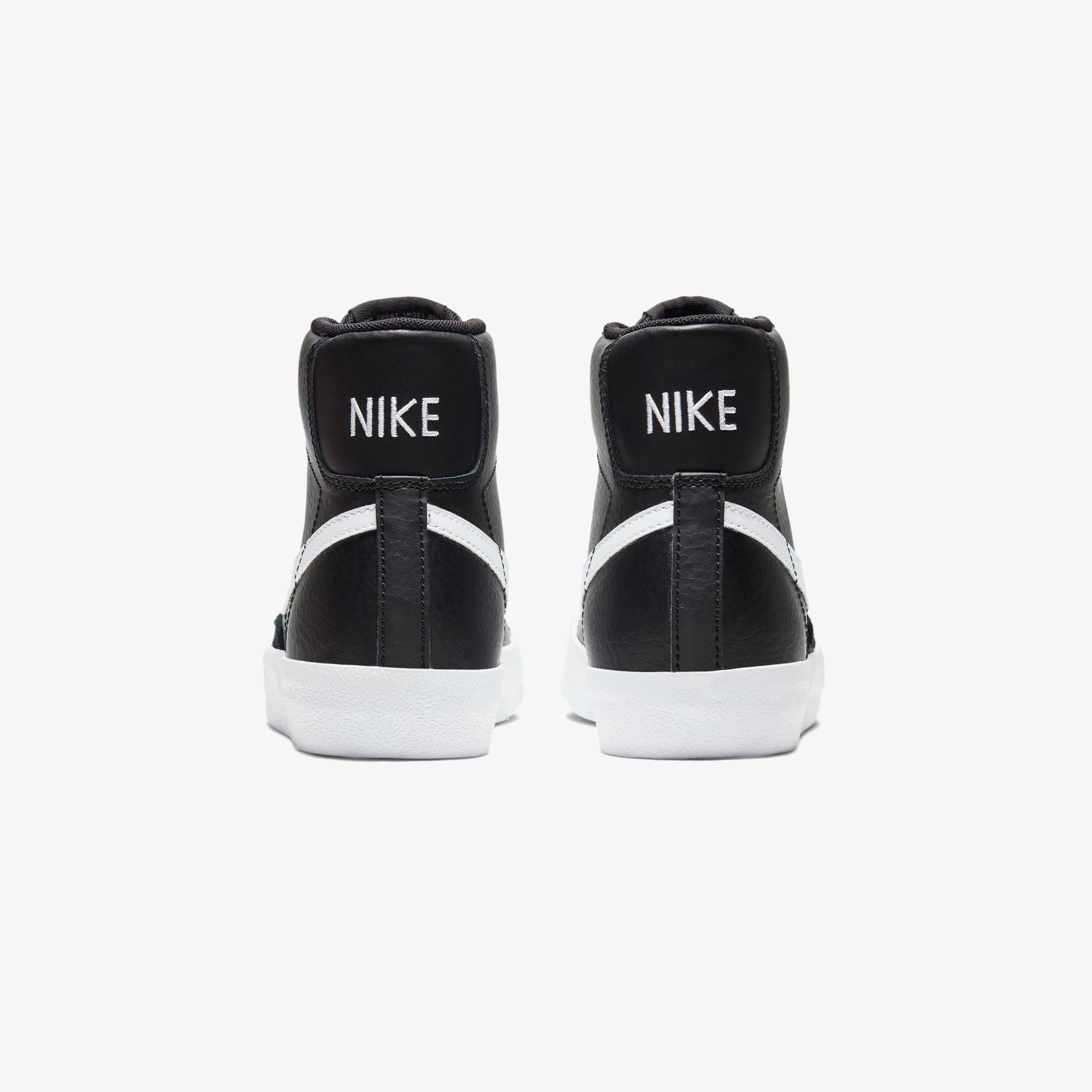 Nike Blazer Mid '77 Kadın Siyah Spor Ayakkabı