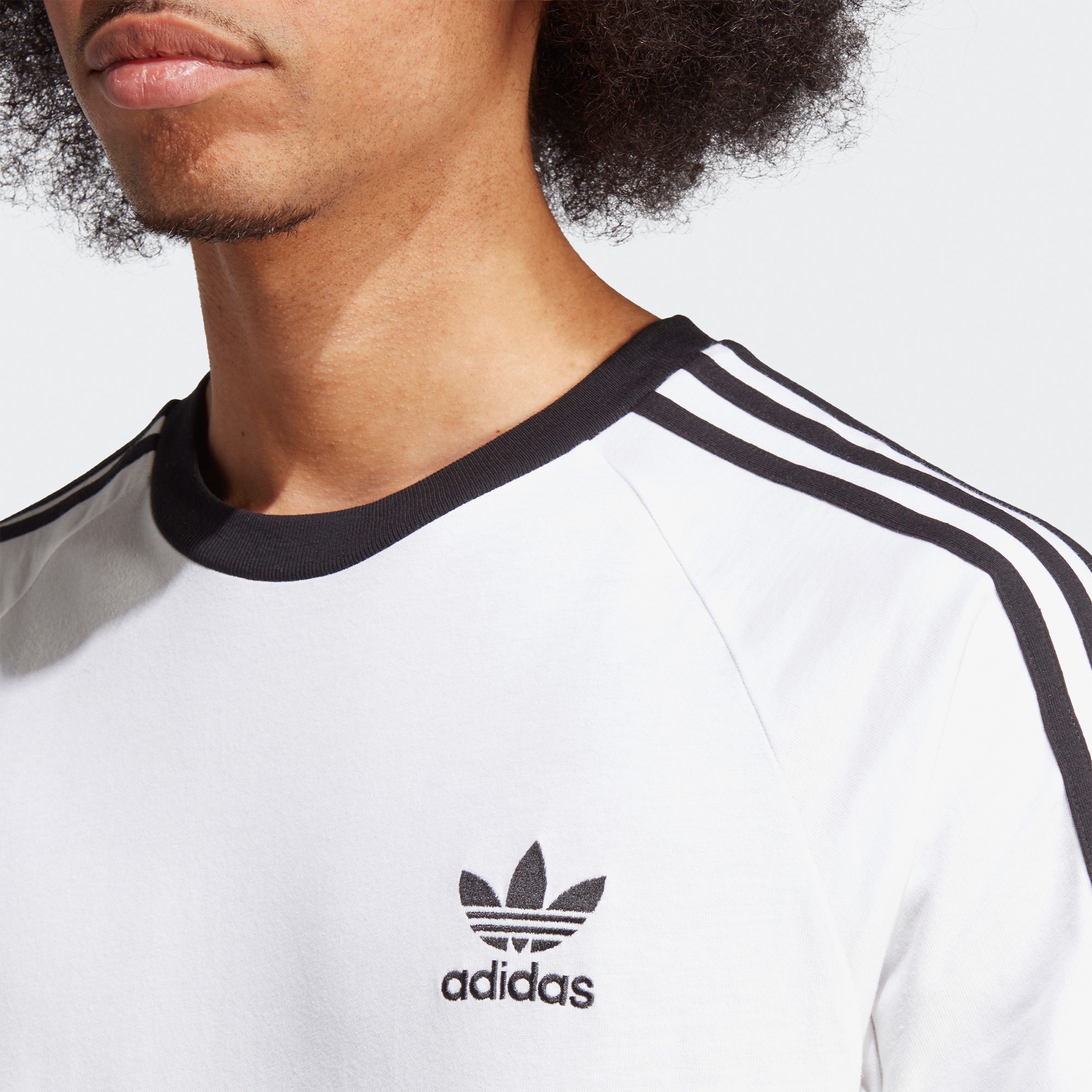 adidas Adicolor Classics 3 Stripes Erkek Beyaz T-Shirt