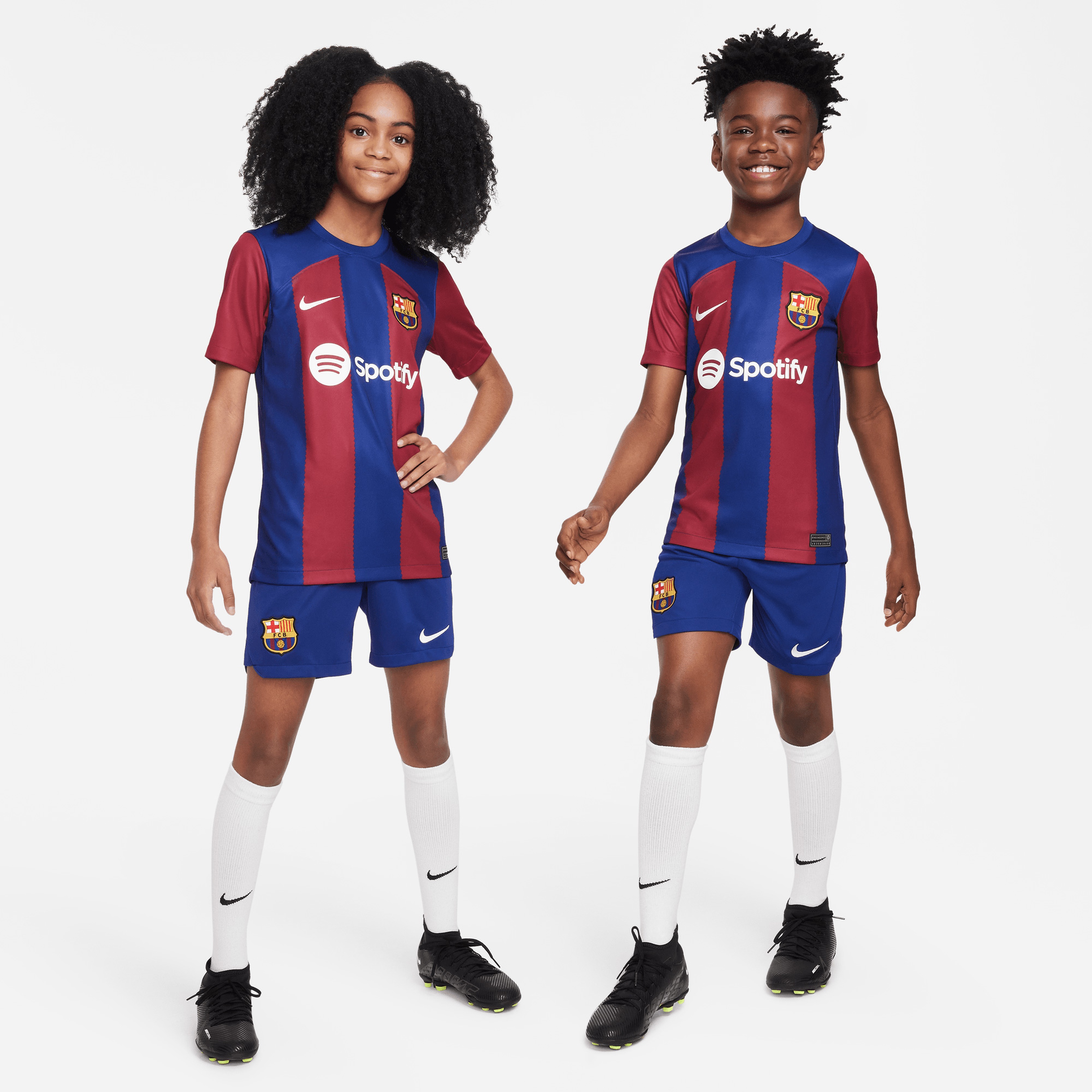 Nike Barcelona 2023/24 Stadium Home Çocuk Mavi Futbol Forması