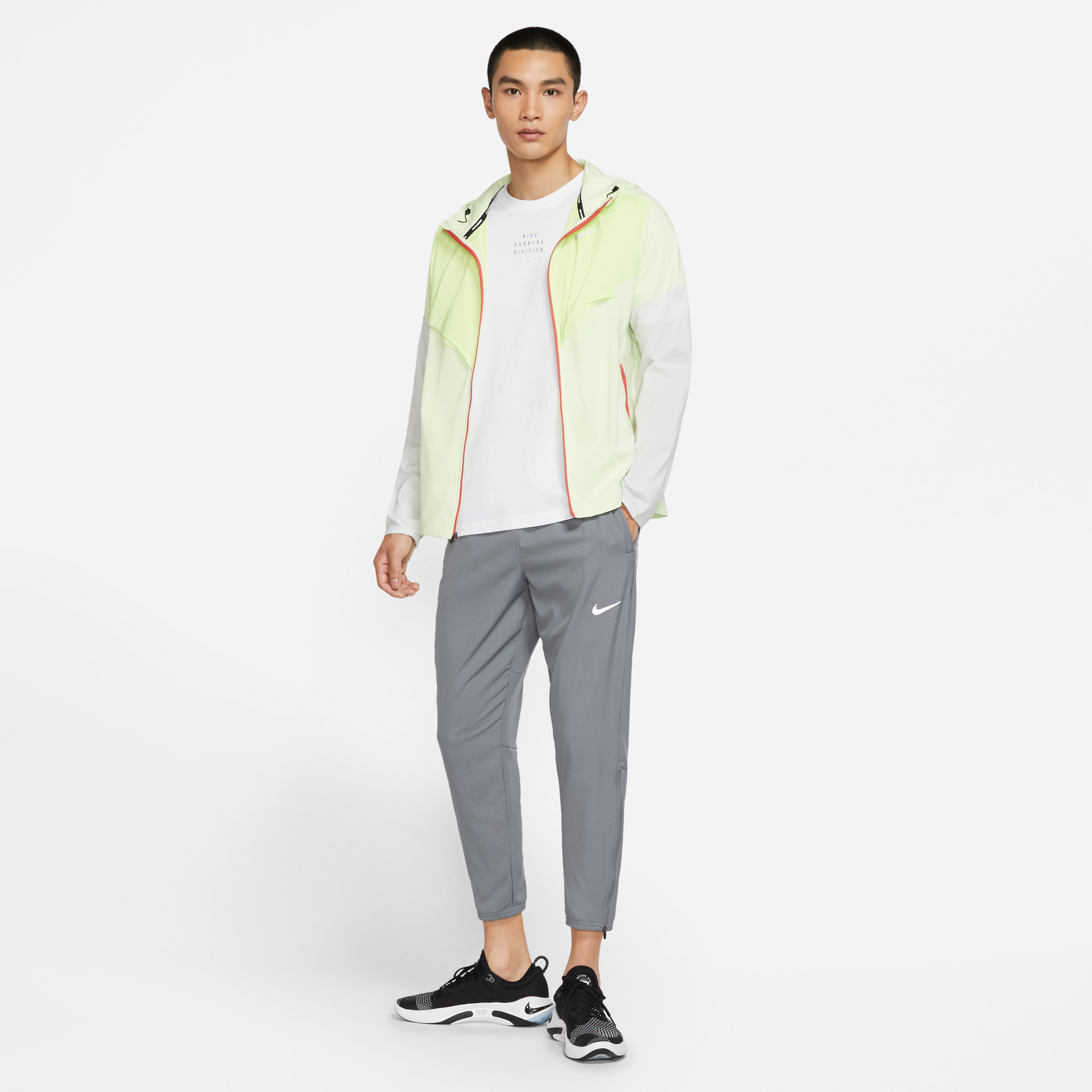 Nike Dri-FIT Challenger Woven Erkek Gri Eşofman Altı