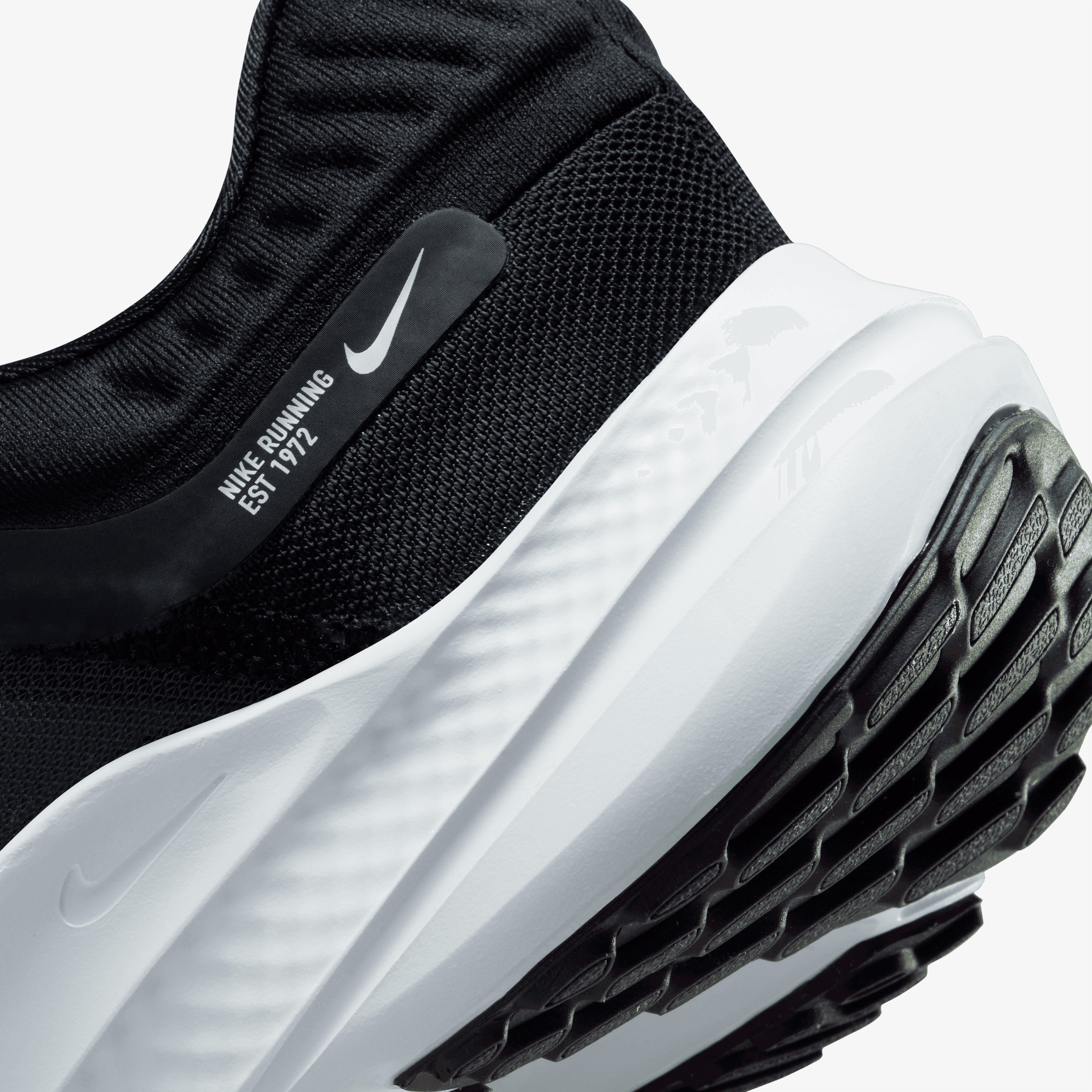 Nike Quest 5 Kadın Siyah Koşu Ayakkabısı