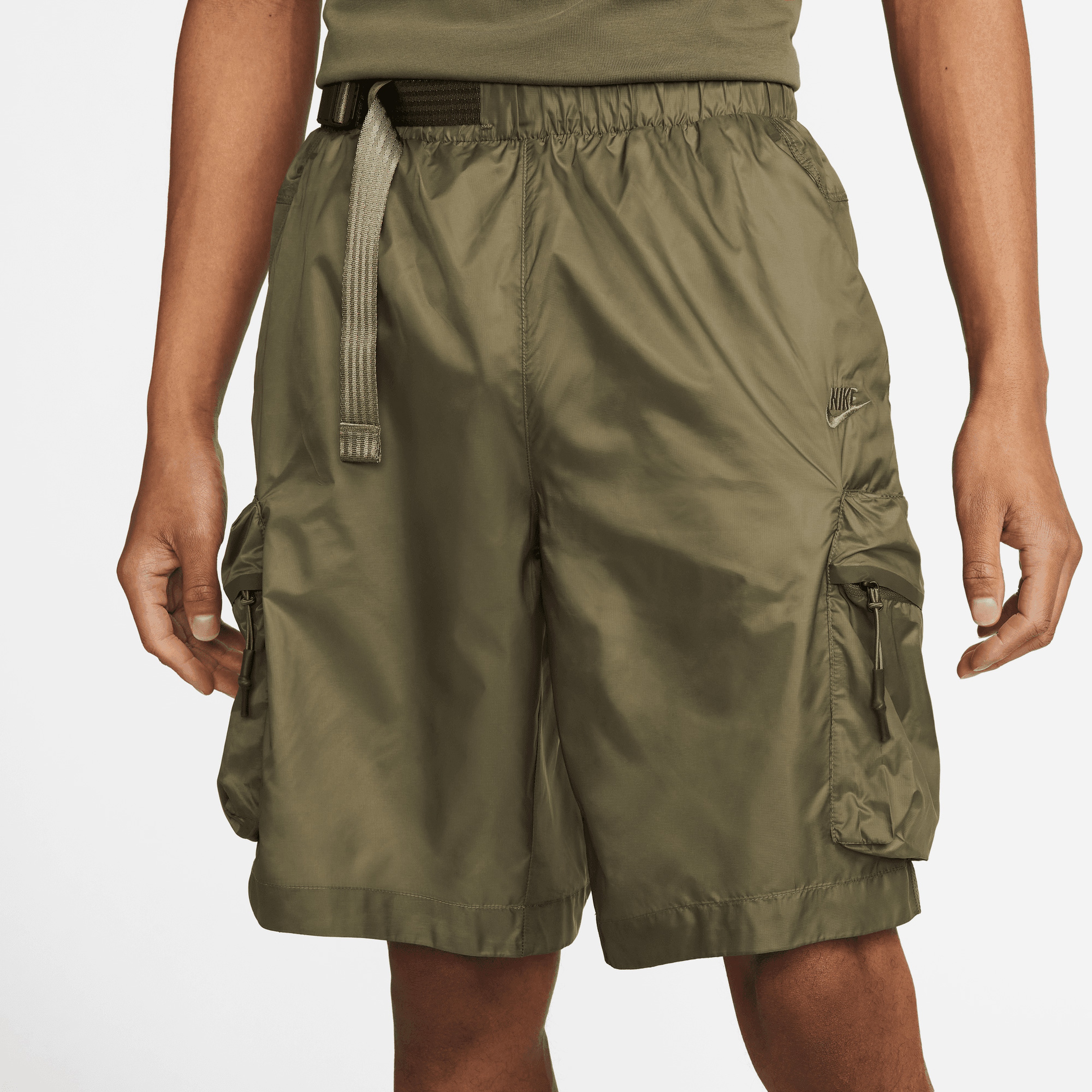 Nike Sportswear Tech Pack Erkek Yeşil Günlük Şort
