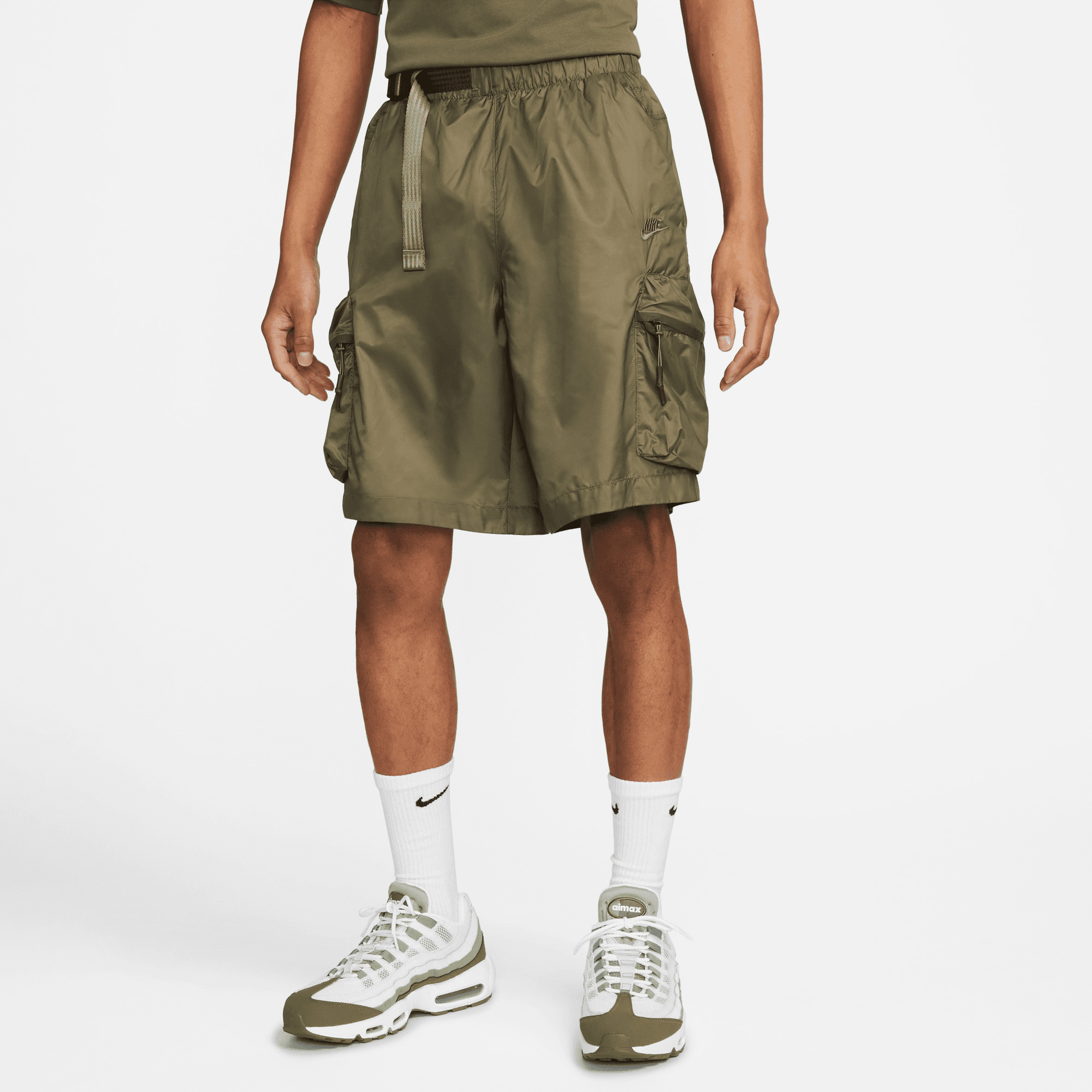 Nike Sportswear Tech Pack Erkek Yeşil Günlük Şort