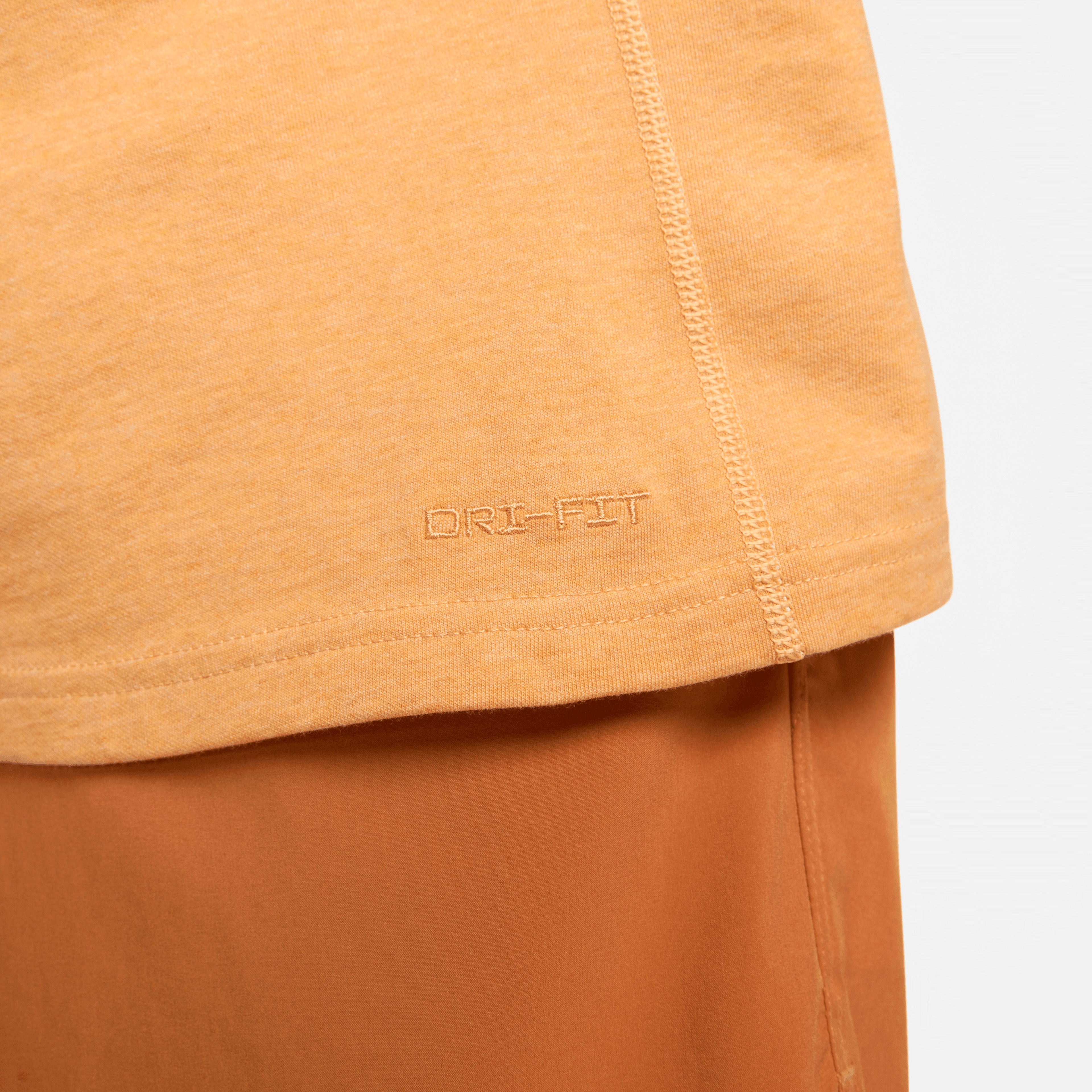 Nike Erkek Turuncu T-Shirt