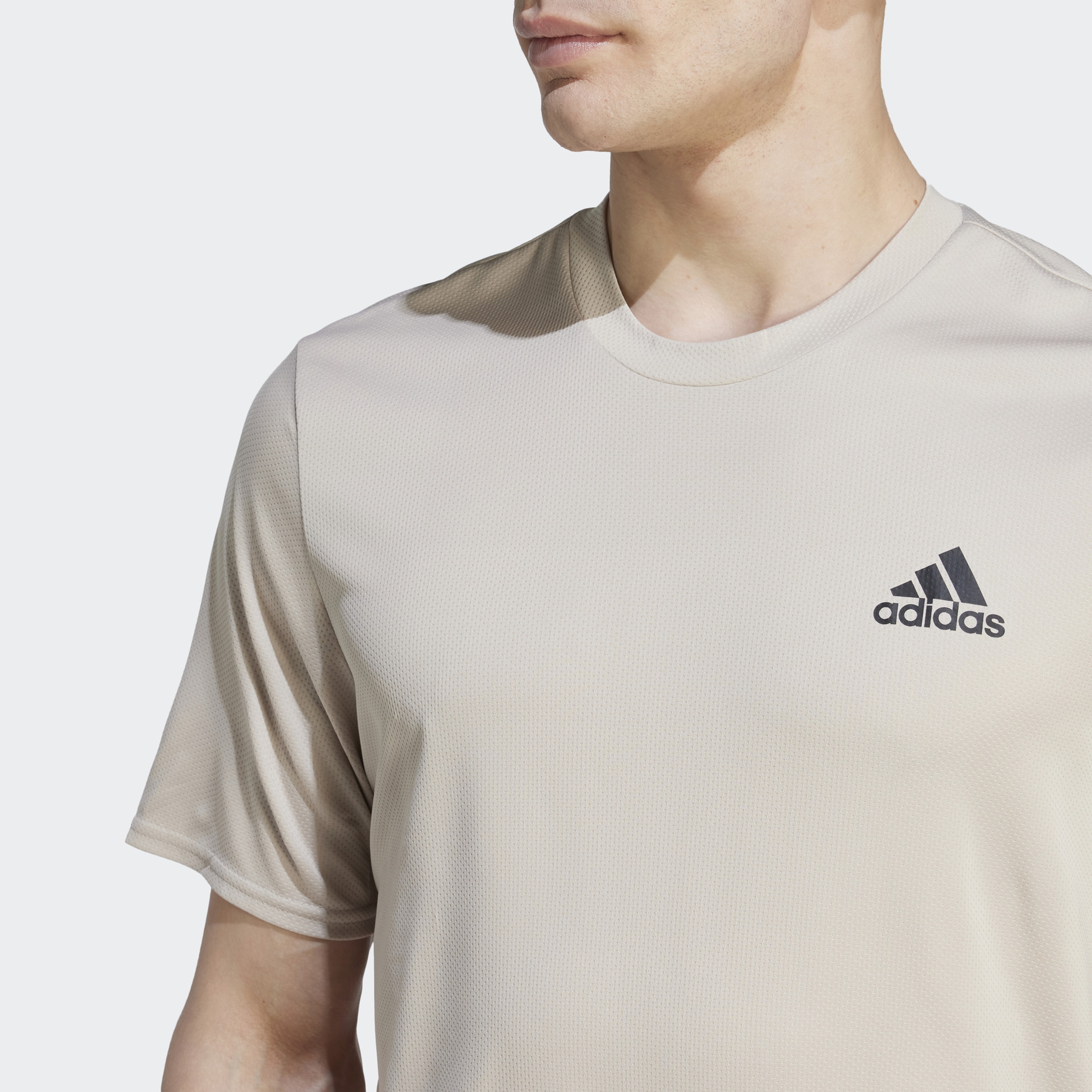 adidas Aeroready Designed For Movement Erkek Bej Antrenman T-Shirt
