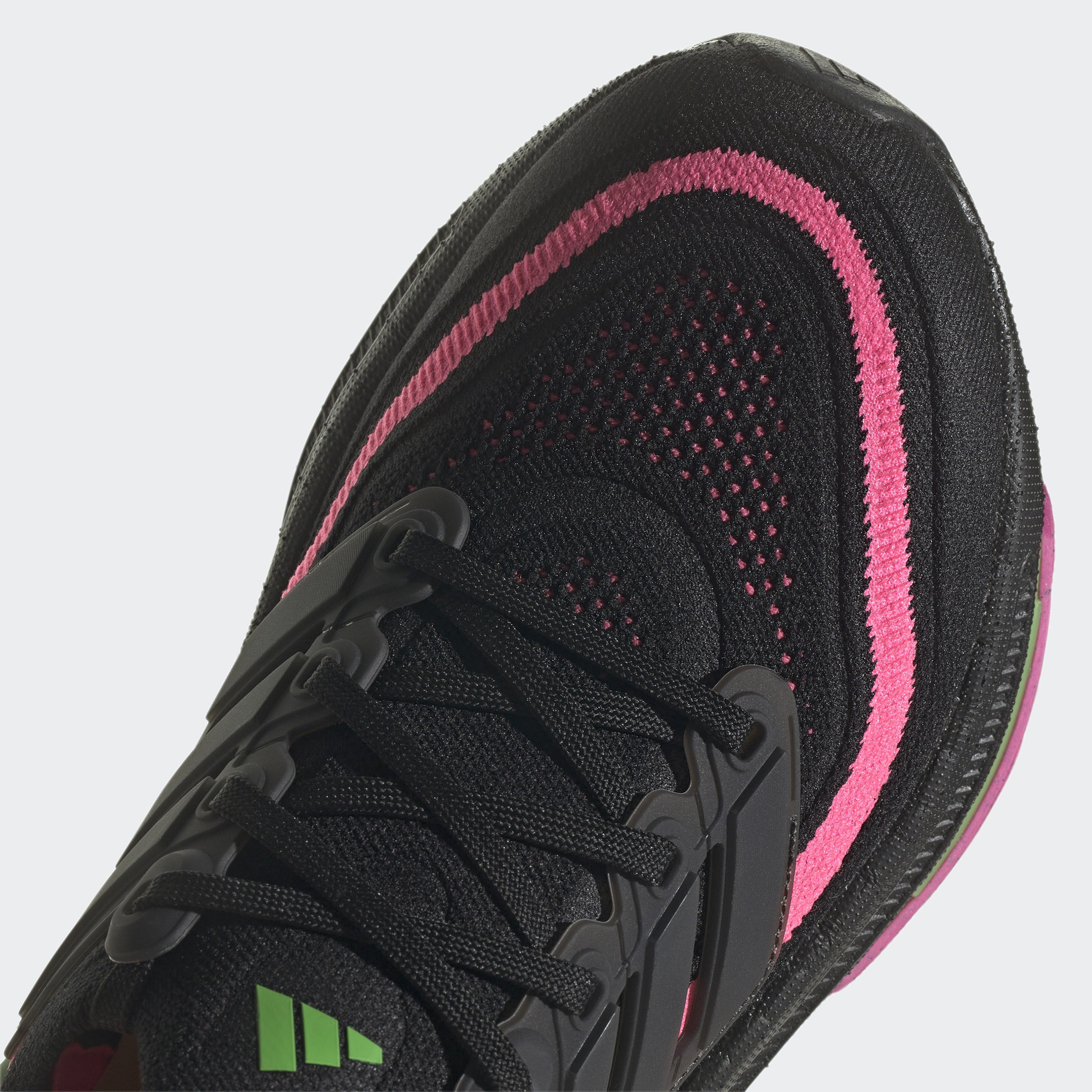 adidas Ultraboost Light Kadın Siyah Koşu Ayakkabısı