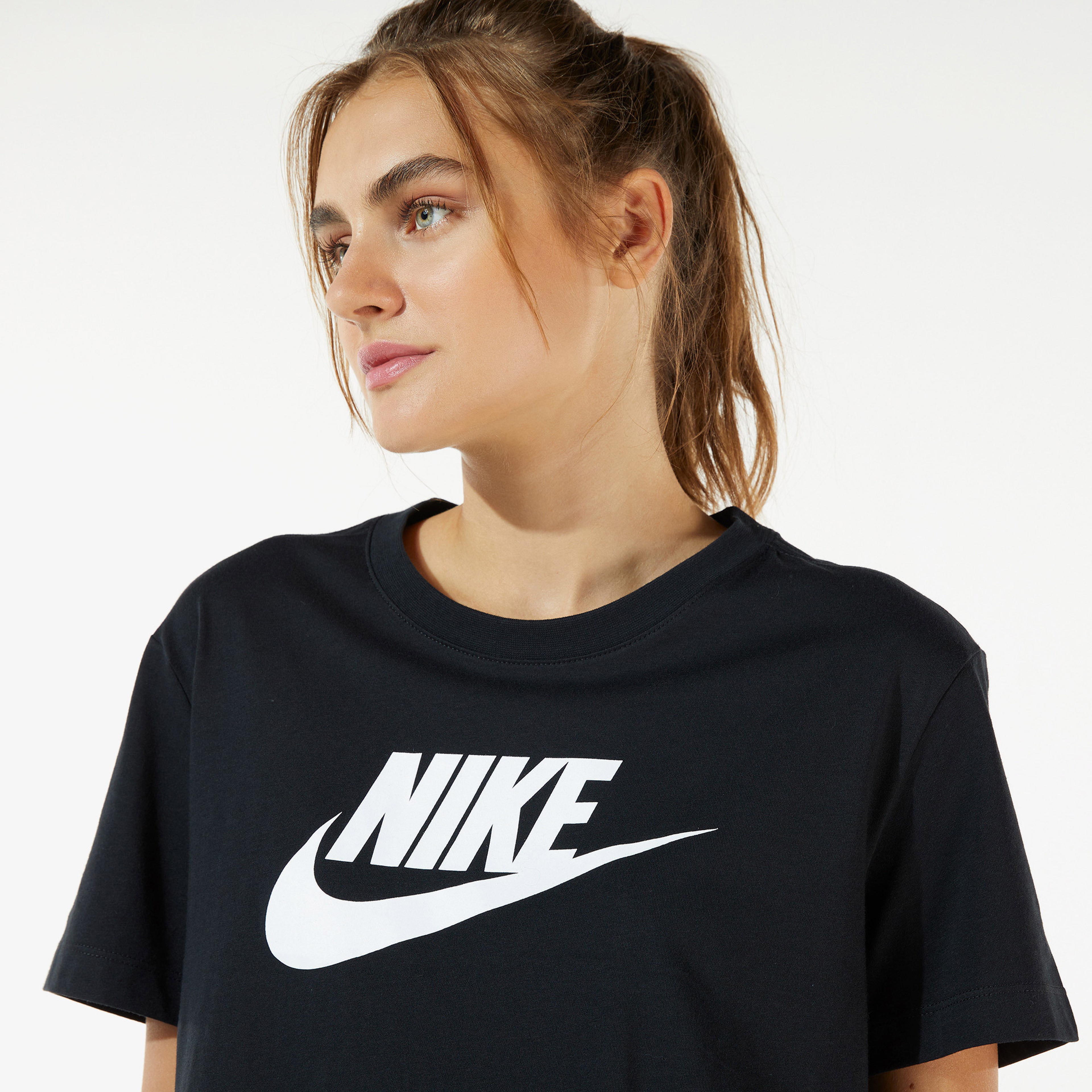 Nike Sportswear Essential Crop Kadın Siyah T-Shirt
