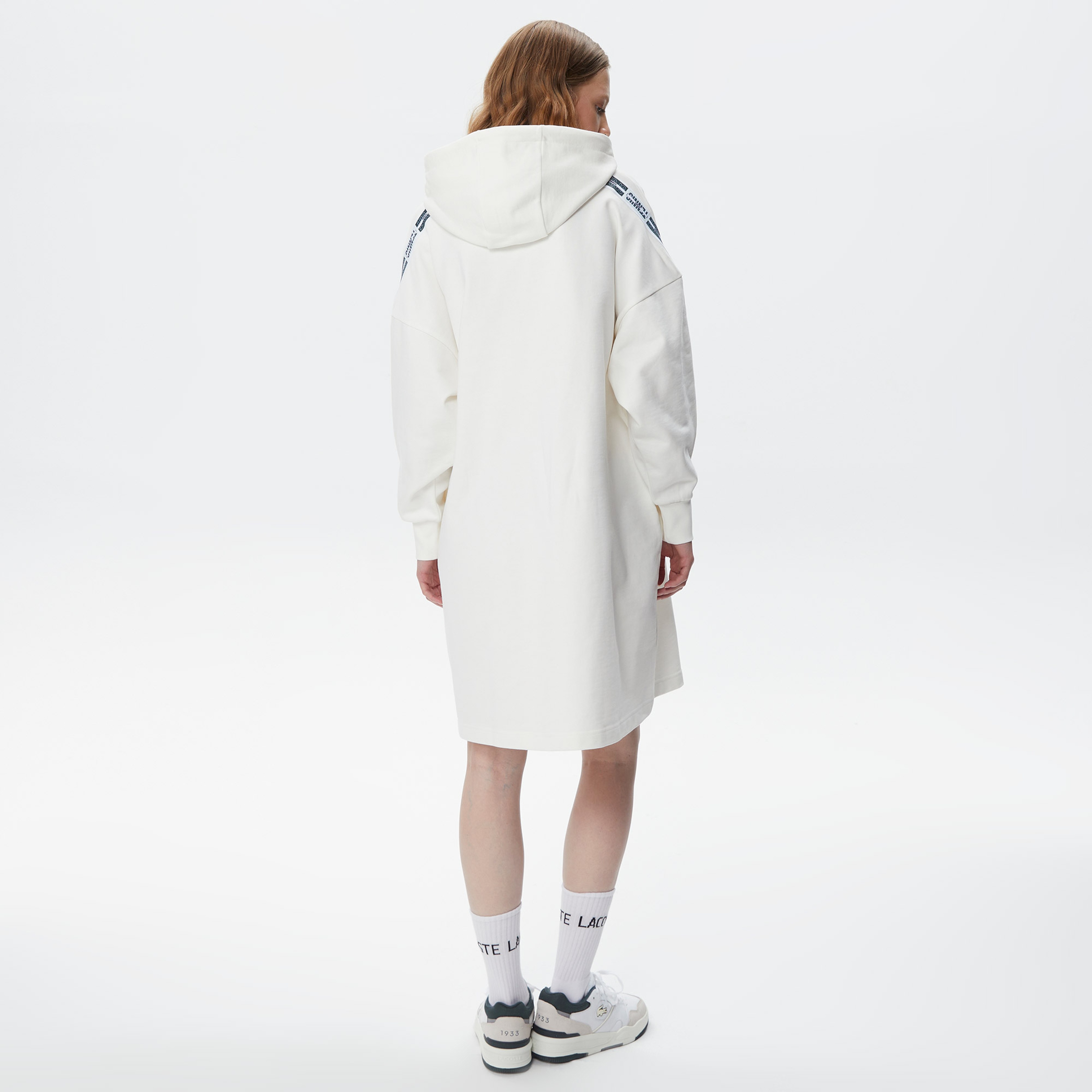 Kadın Loose Fit Truvakar Kollu Kapüşonlu Baskılı Beyaz Elbise