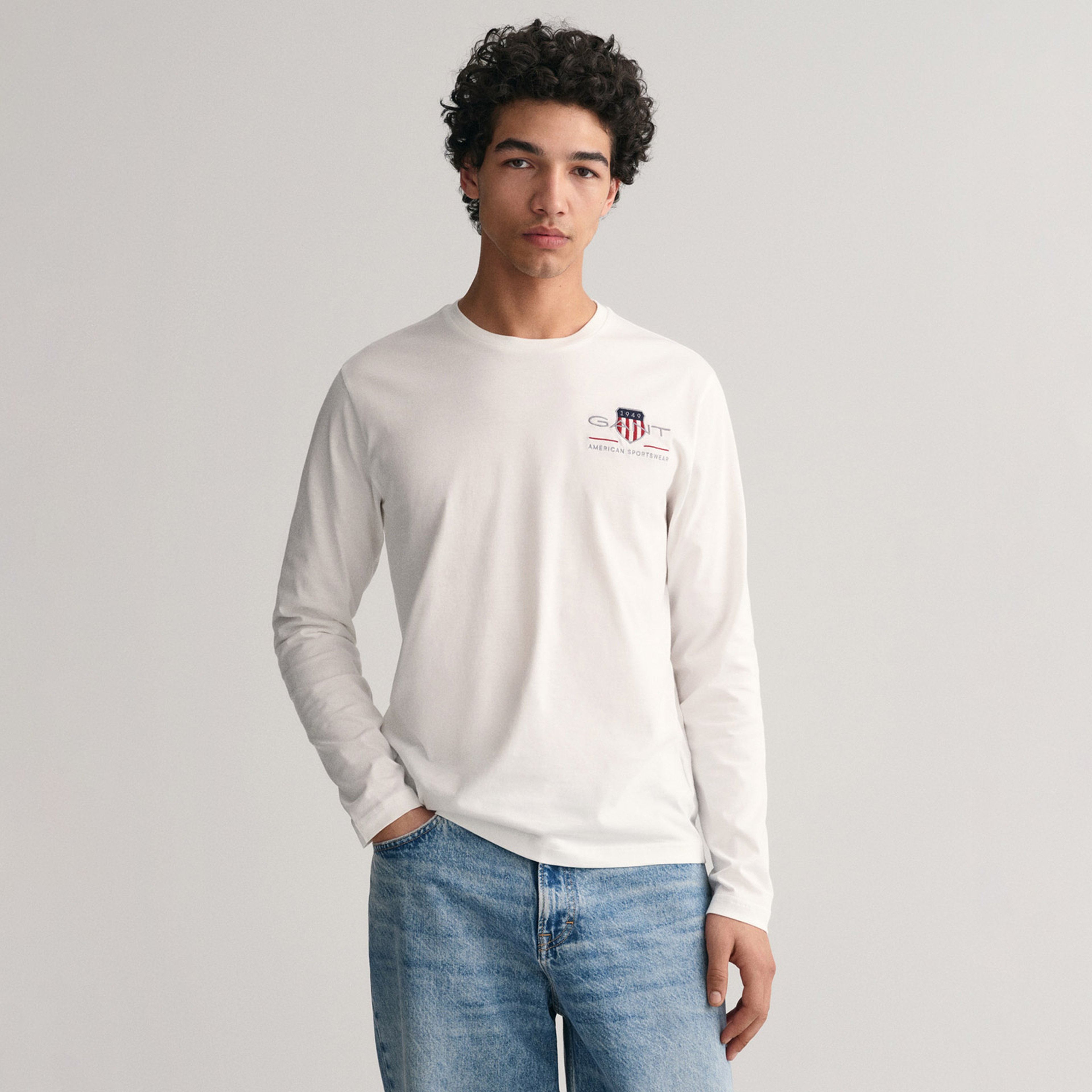 GANT Erkek Beyaz Regular Fit Bisiklet Yaka Logolu T-shirt