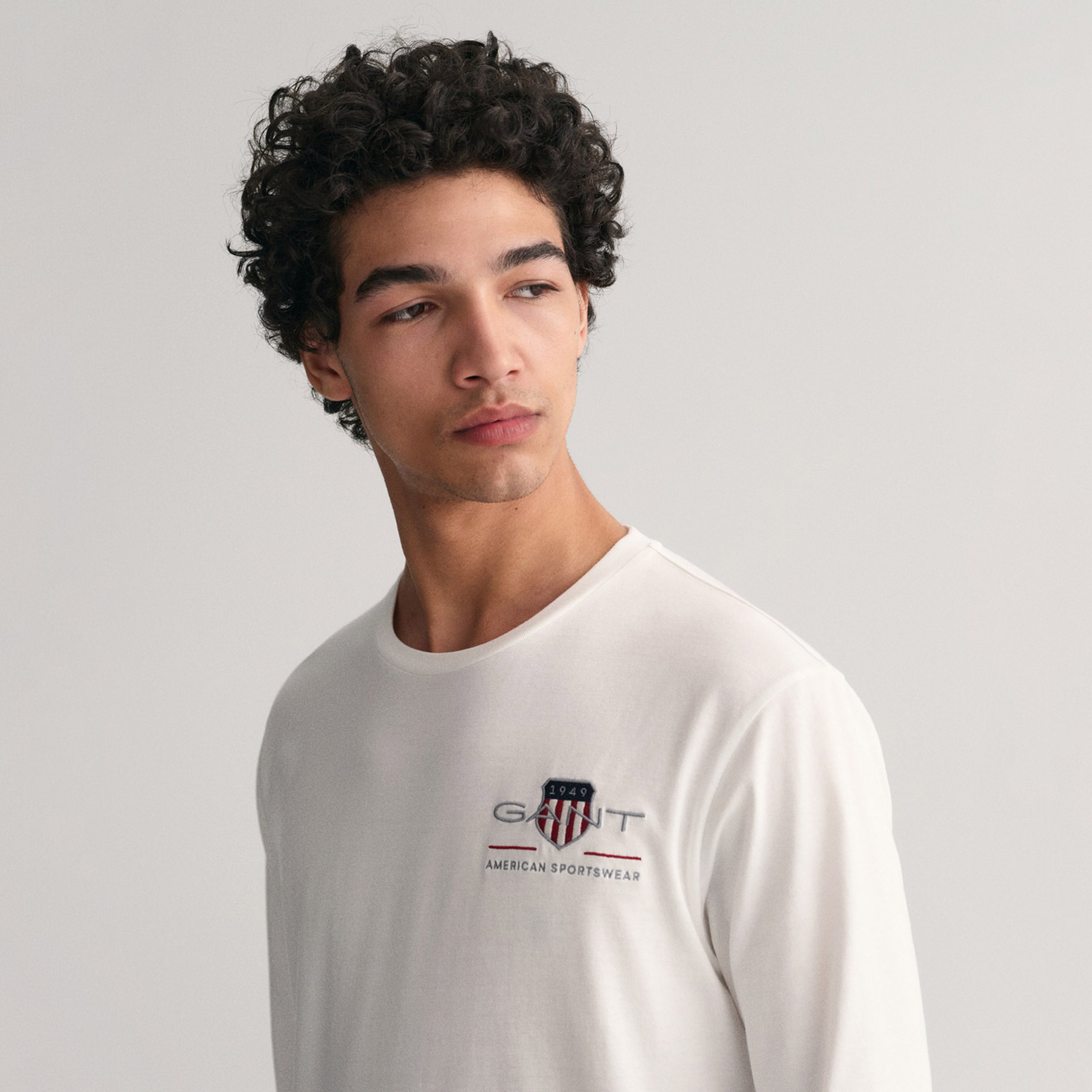 GANT Erkek Beyaz Regular Fit Bisiklet Yaka Logolu T-shirt