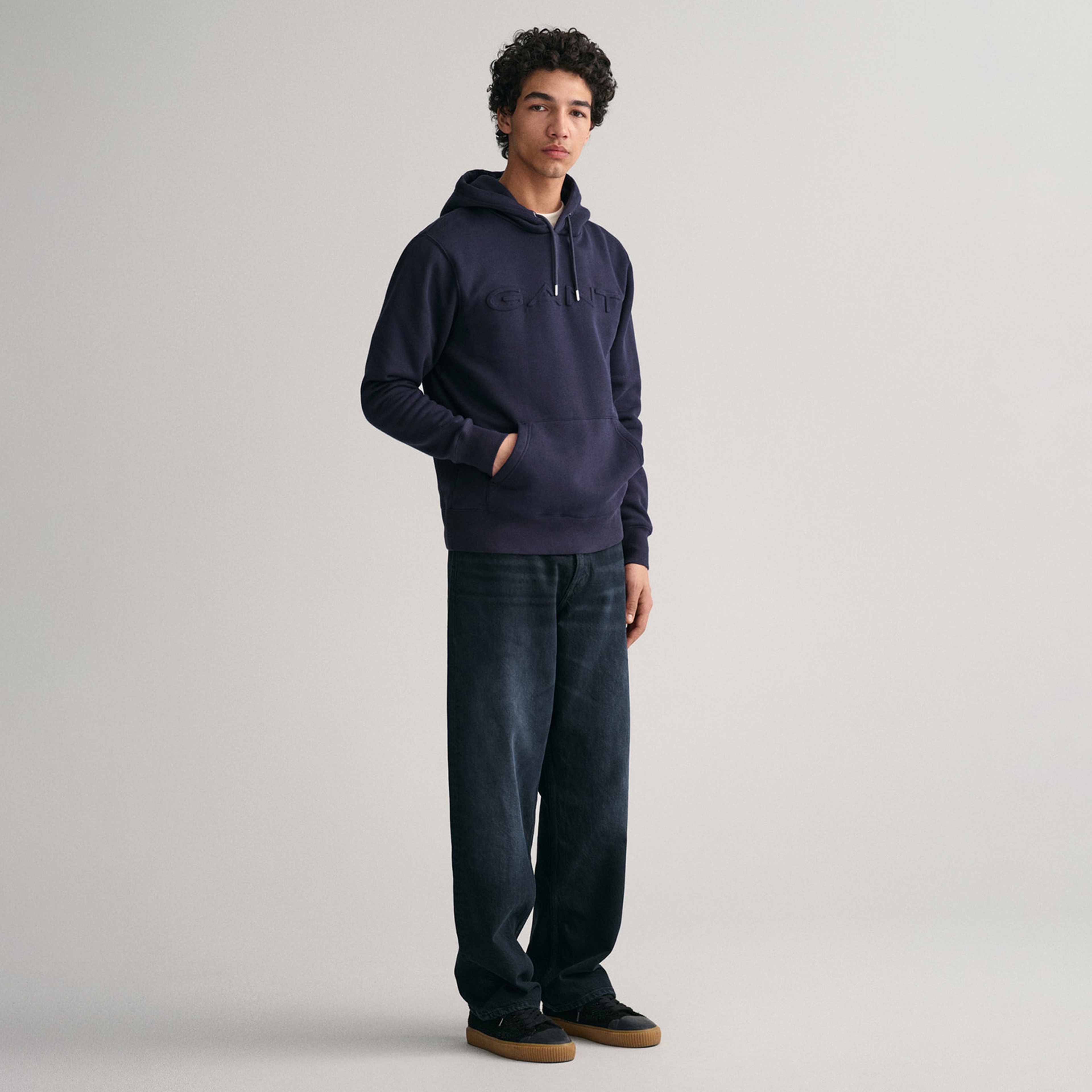 GANT Erkek Lacivert Regular Fit Kapüşonlu Logolu Sweatshirt