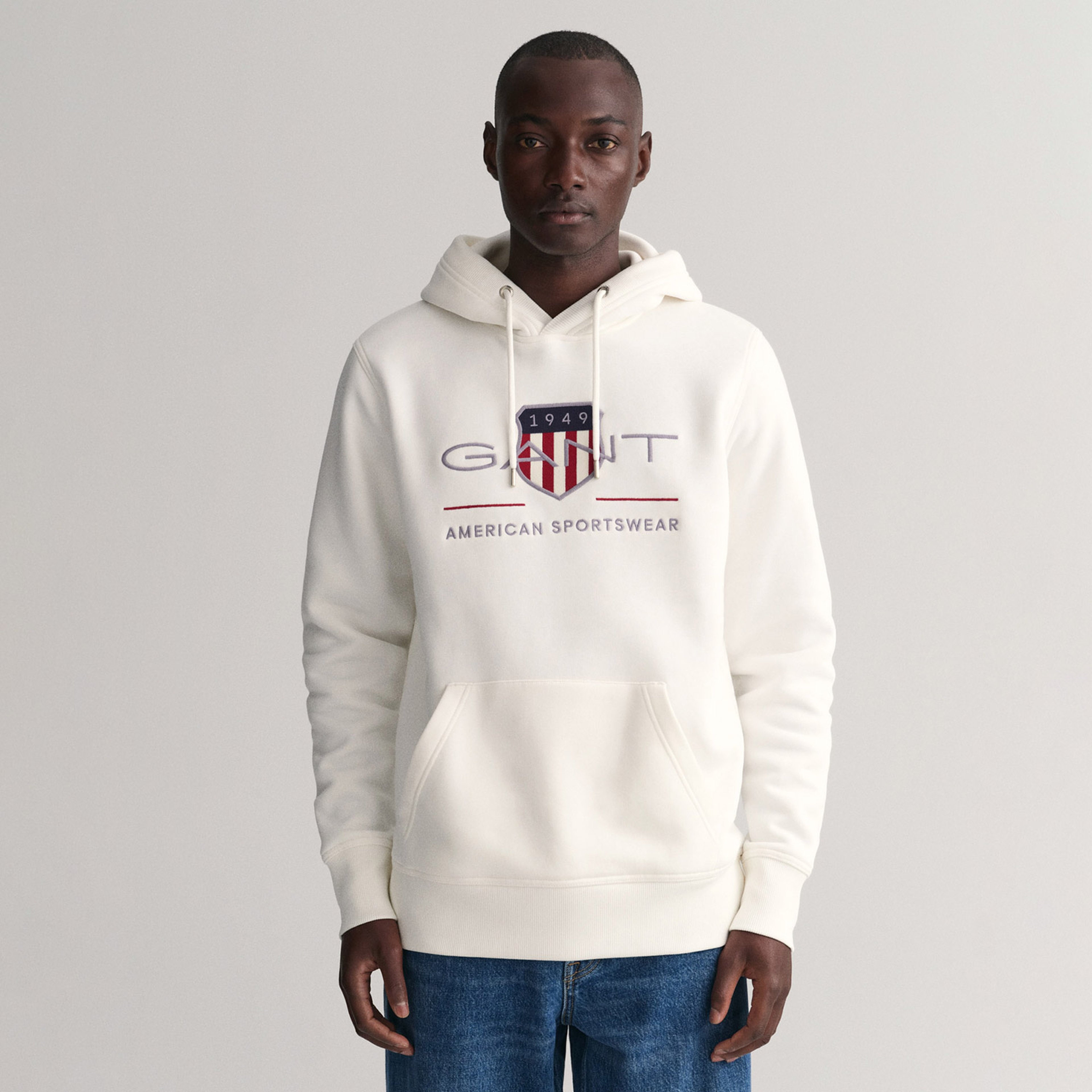GANT Erkek Beyaz Regular Fit Kapüşonlu Logolu Sweatshirt