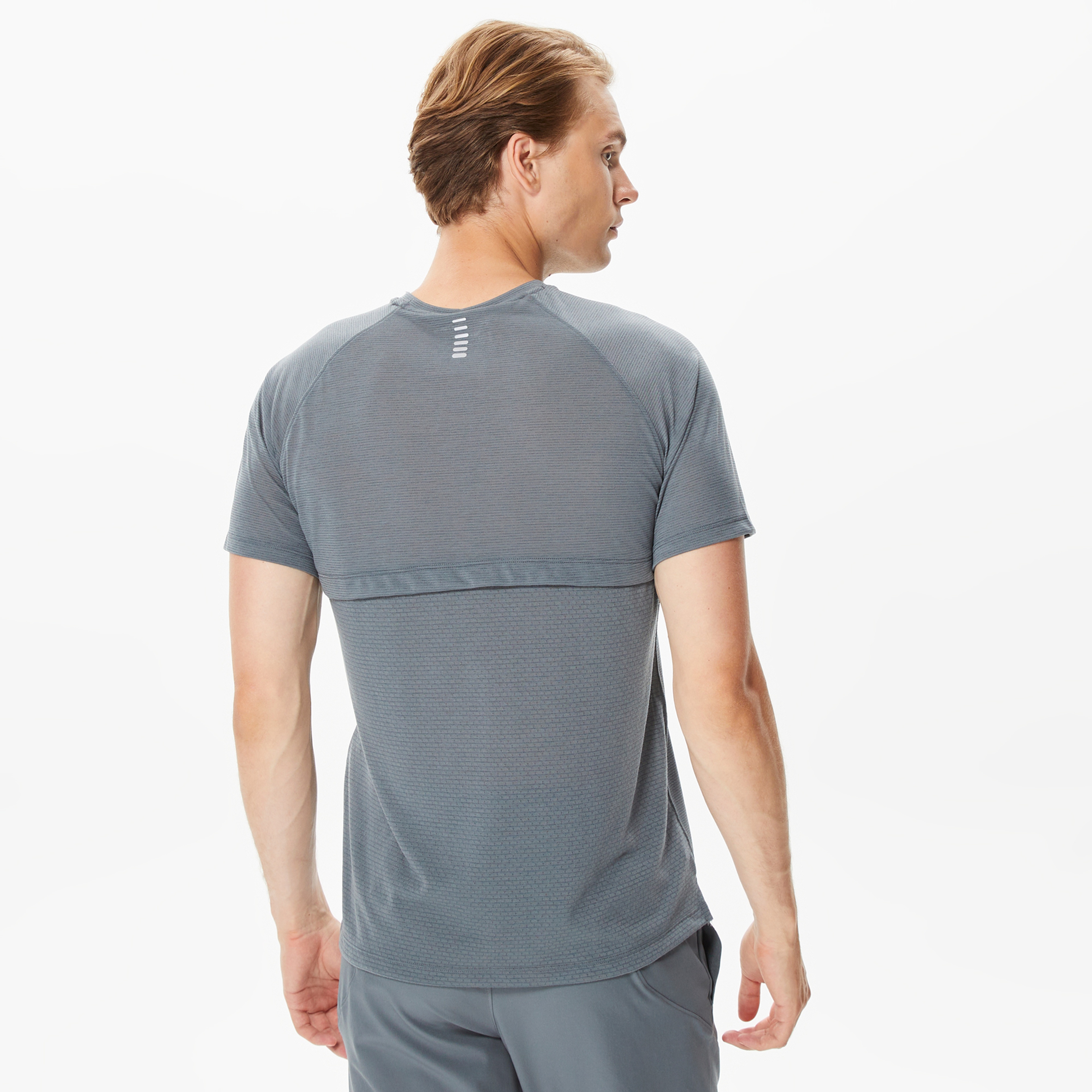 Under Armour Streaker Erkek Gri T-Shirt