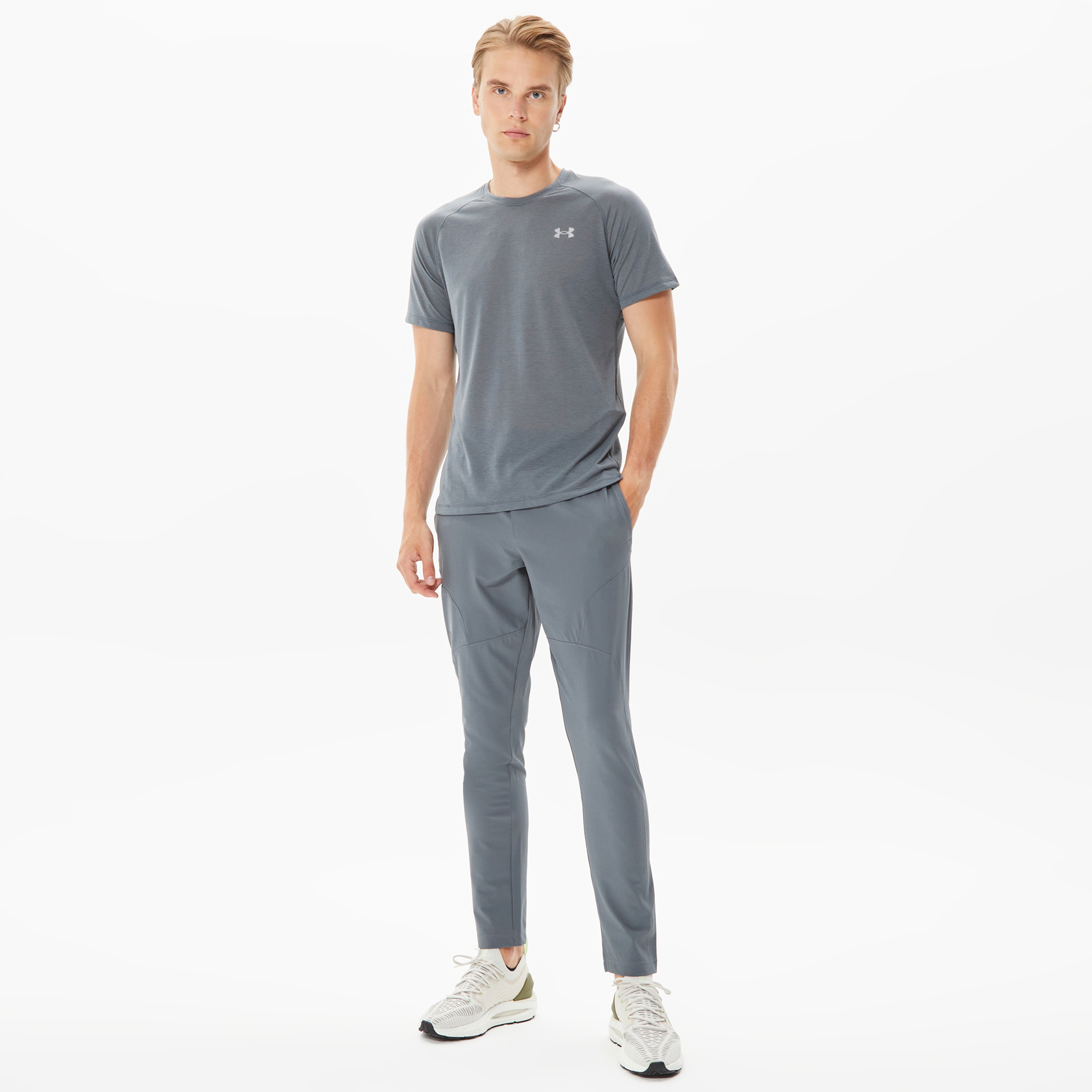 Under Armour Streaker Erkek Gri T-Shirt