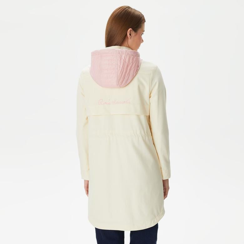 Kadın Kapüşonlu Baskılı Beyaz Mont