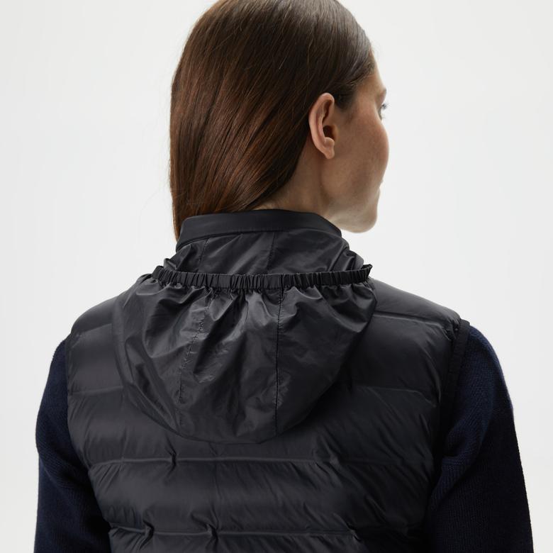 Kadın Dik Yaka Kapitone Siyah Yelek