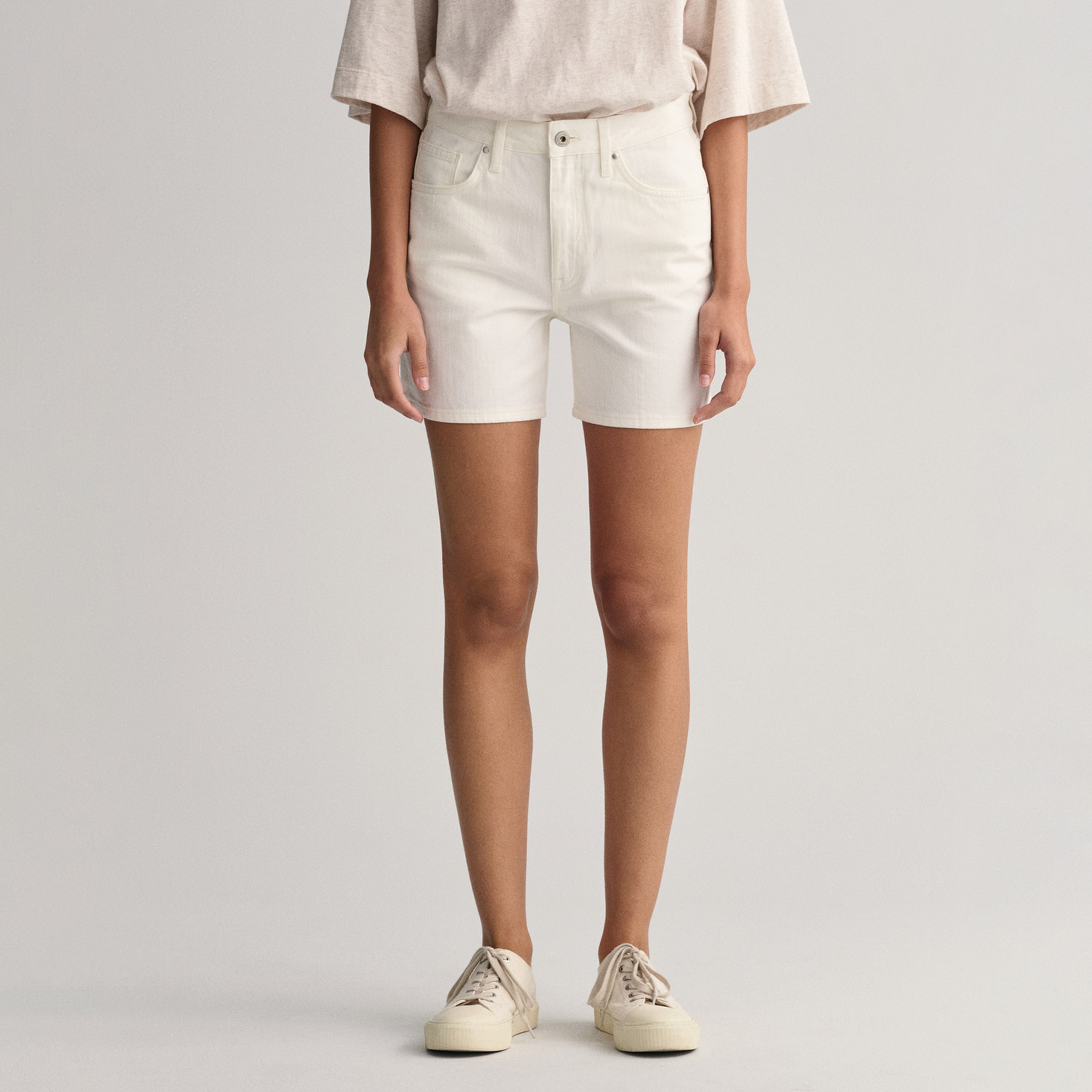 GANT Kadın Bej Regular Fit Şort