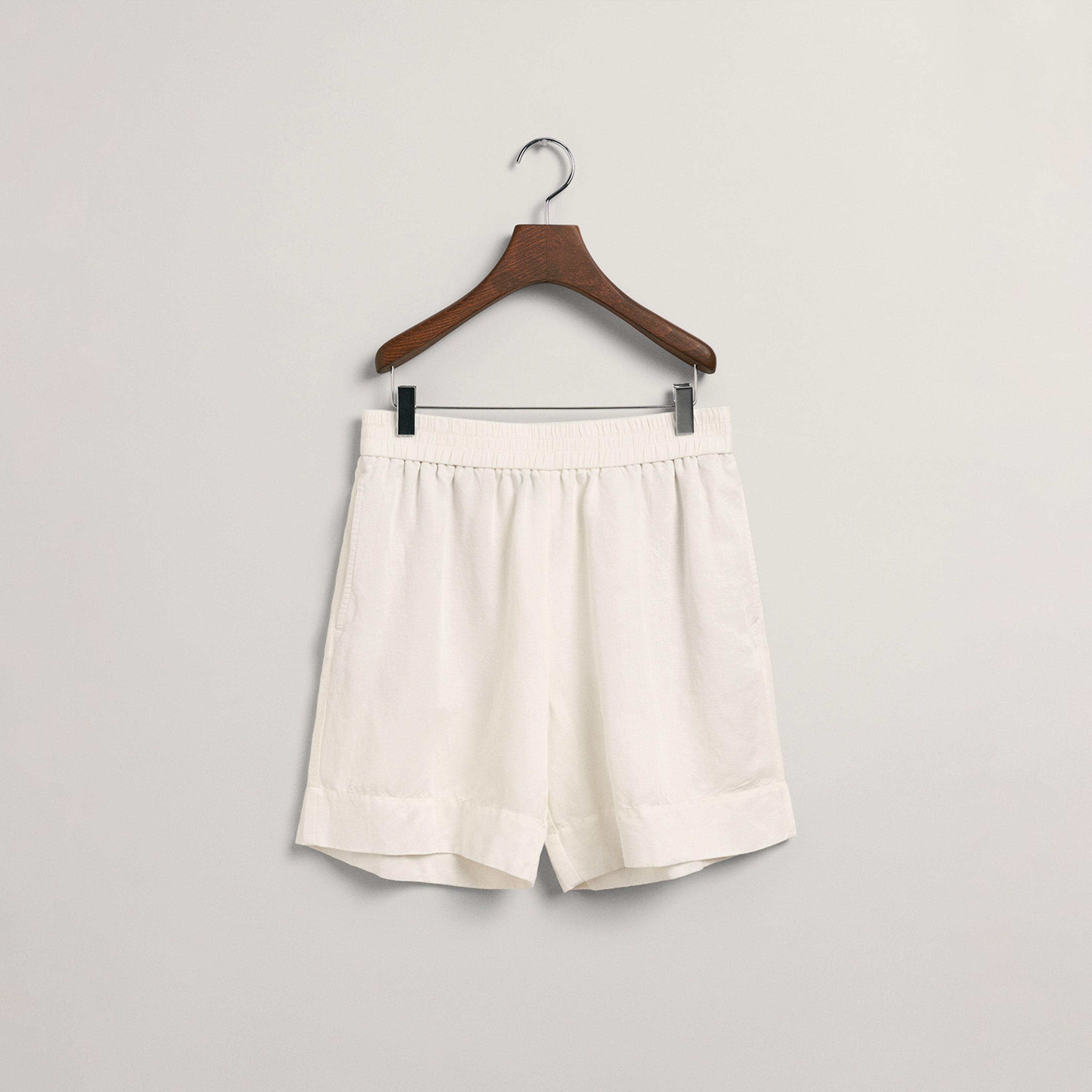 GANT Kadın Bej Relaxed Fit Şort